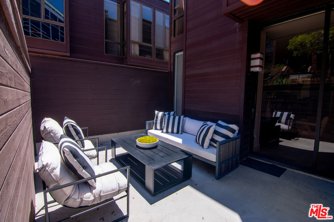 1033 Carol Dr Unit: T13