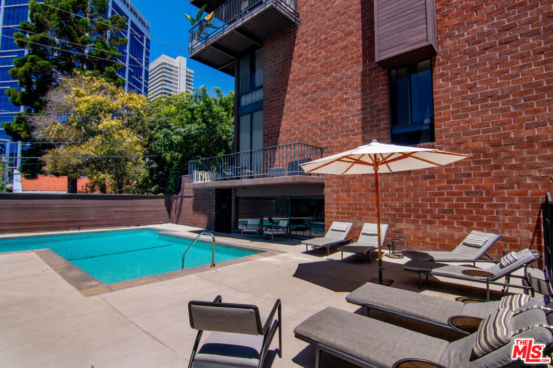 1033 Carol Dr Unit: T13