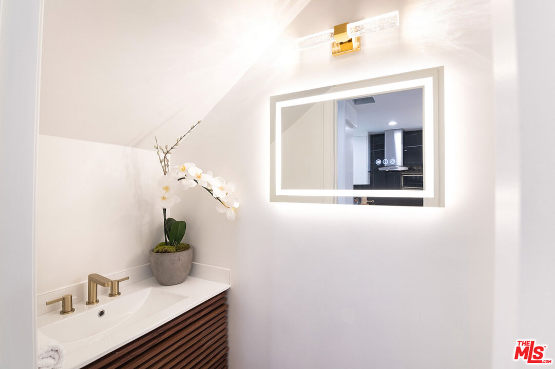 1033 Carol Dr Unit: T13