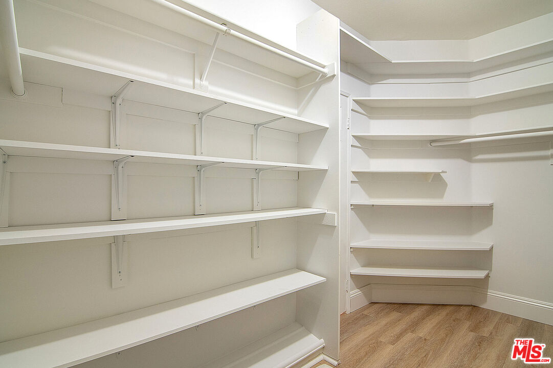 458 N Oakhurst Dr Unit: 102