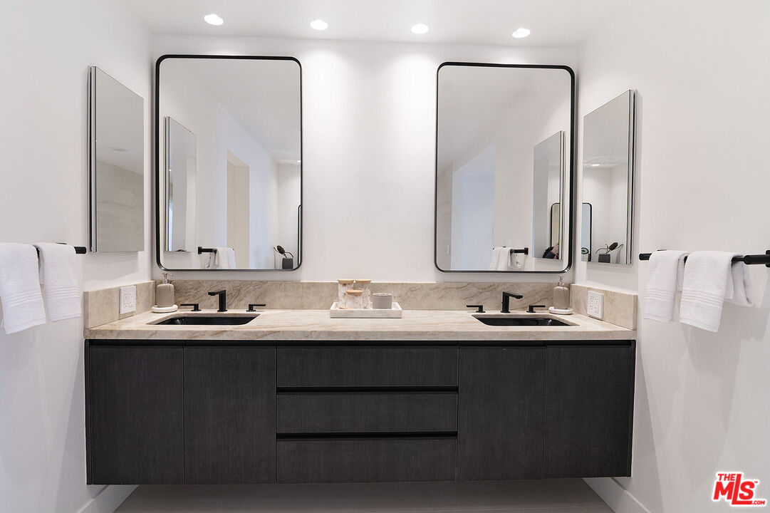 10724 Wilshire Blvd Unit: 1210