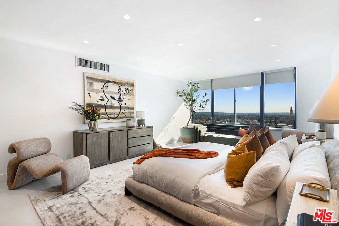 10724 Wilshire Blvd Unit: 1210