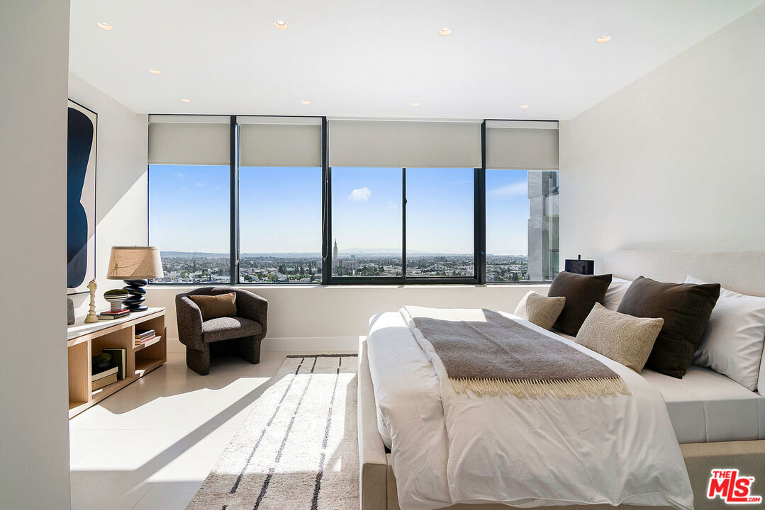 10724 Wilshire Blvd Unit: 1210