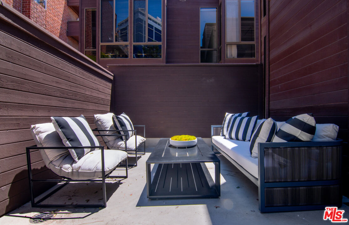 1033 Carol Dr Unit: T13