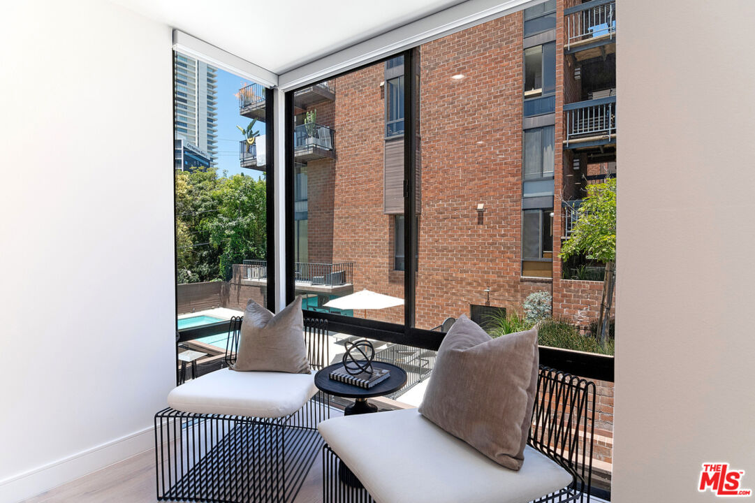 1033 Carol Dr Unit: T13