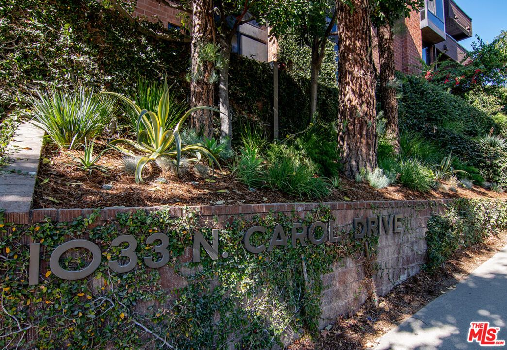 1033 Carol Dr Unit: T13