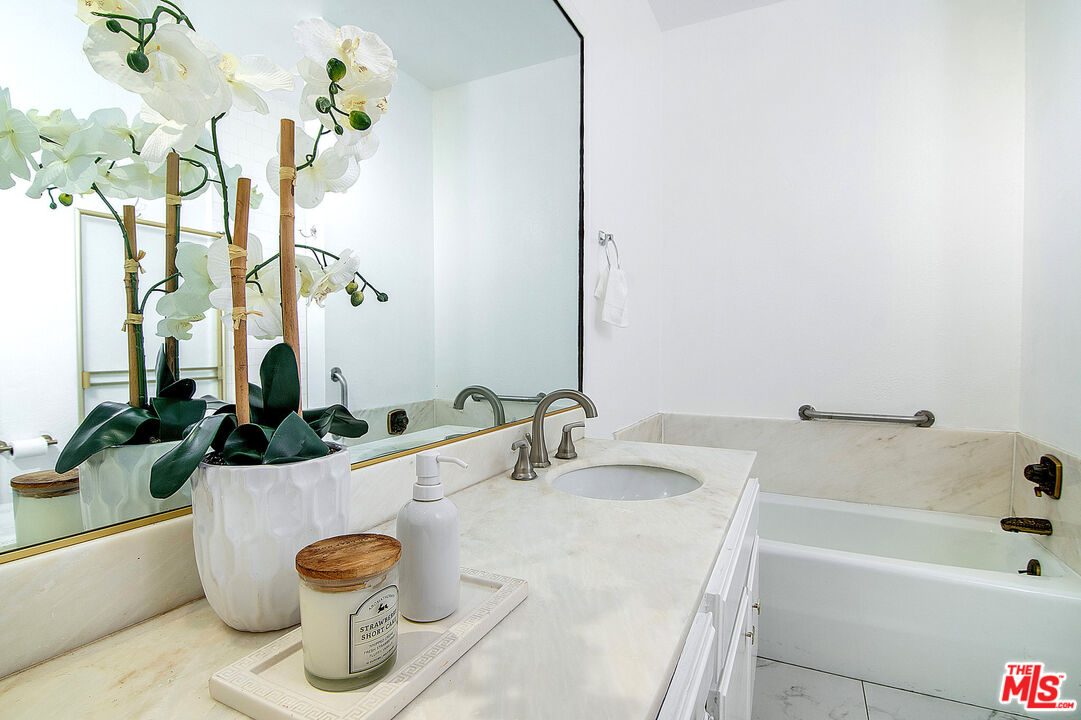 1101 Rexford Dr Unit: 302