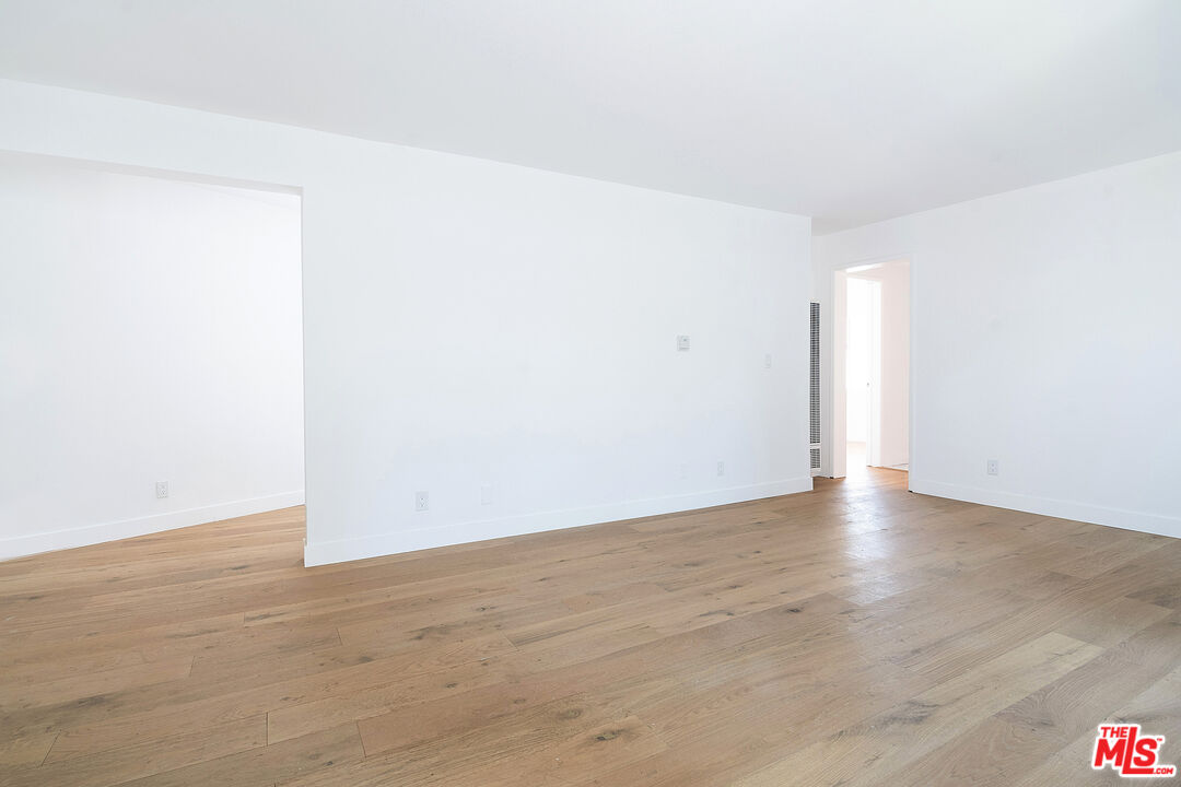 231 E Hyde Park Blvd