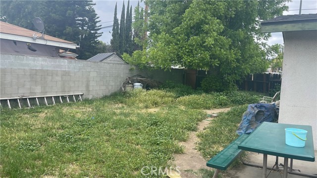 7563 De Soto AVE