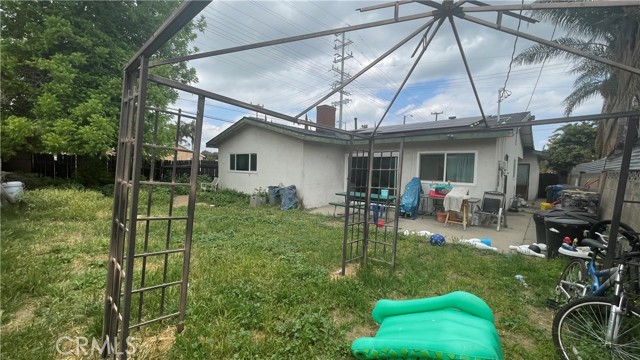 7563 De Soto AVE