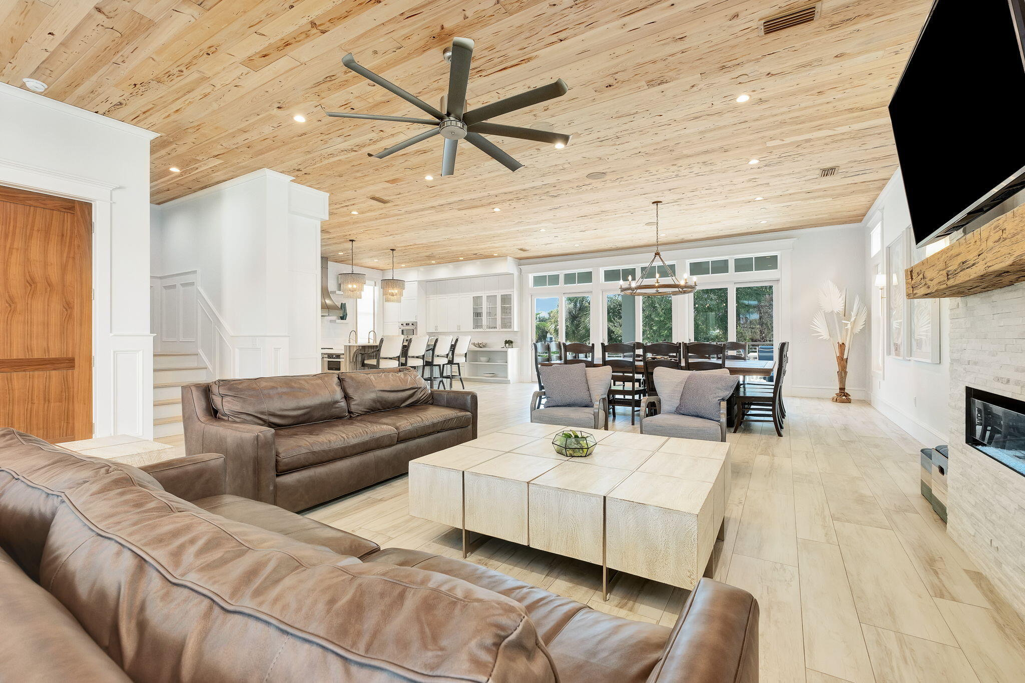 80 Hutchinson Street