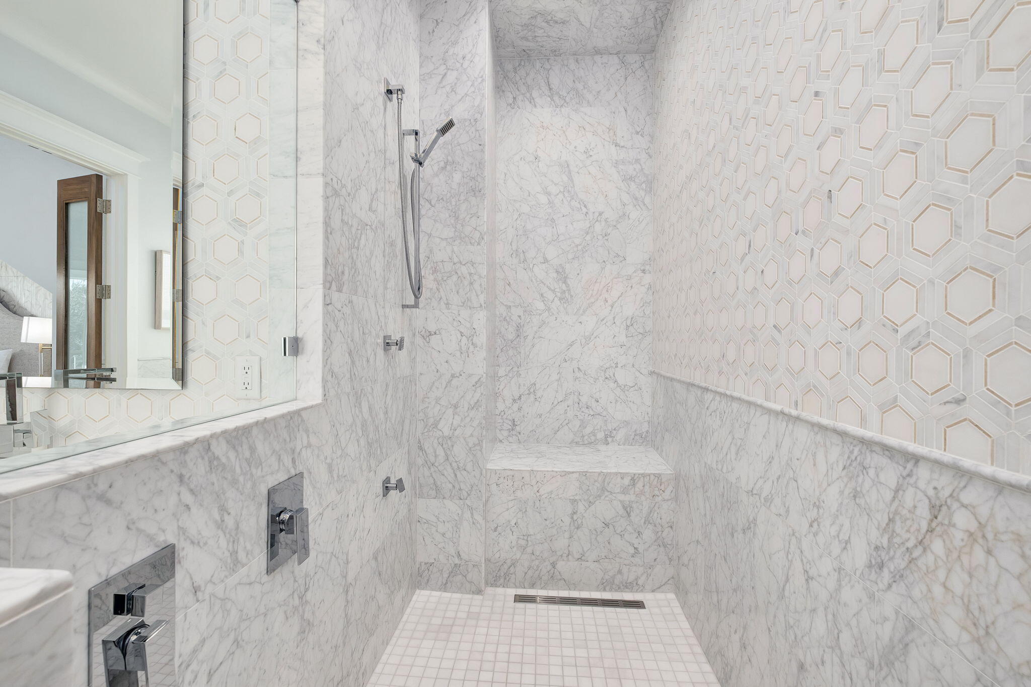 80 Hutchinson Street