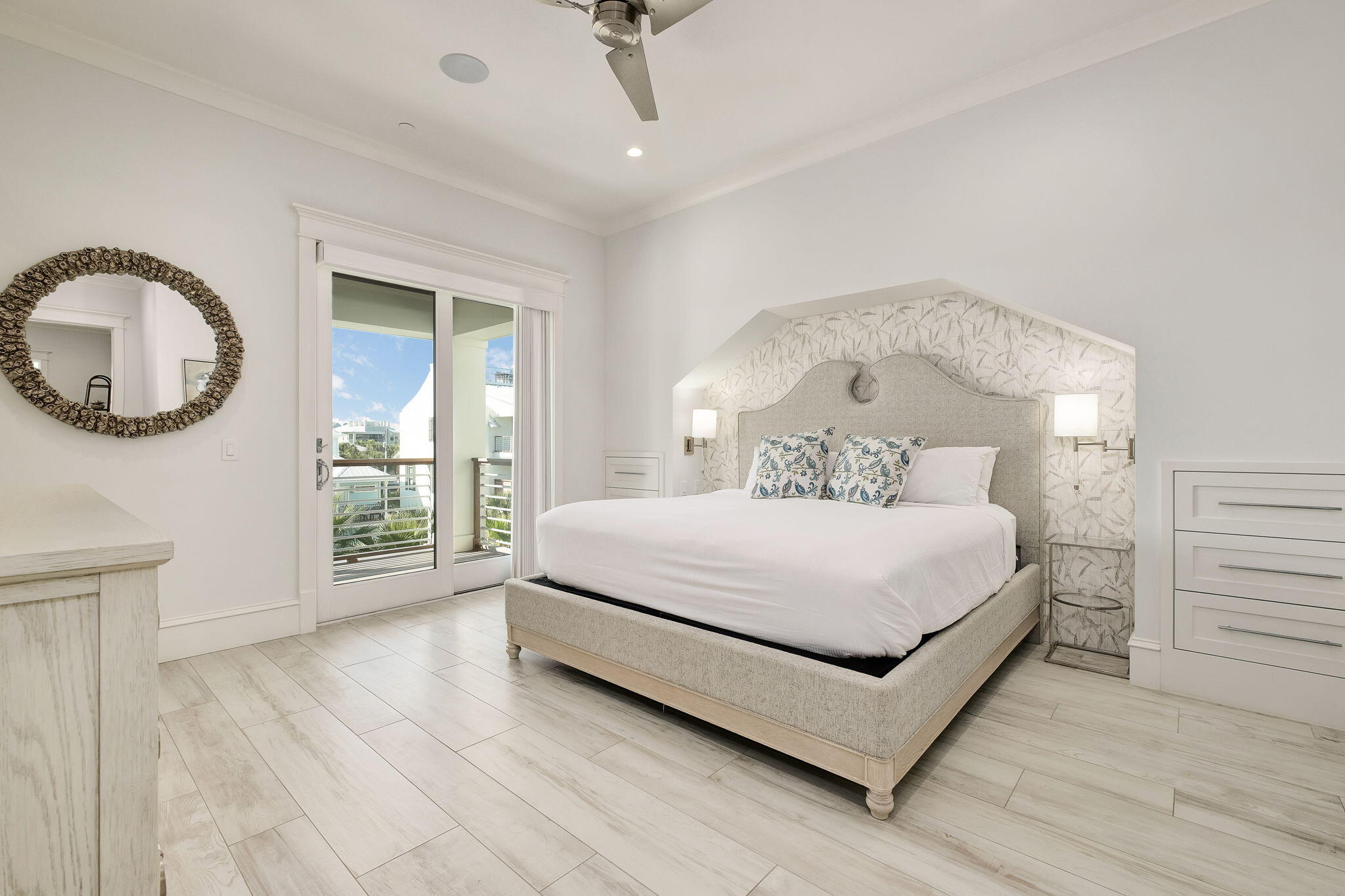 80 Hutchinson Street