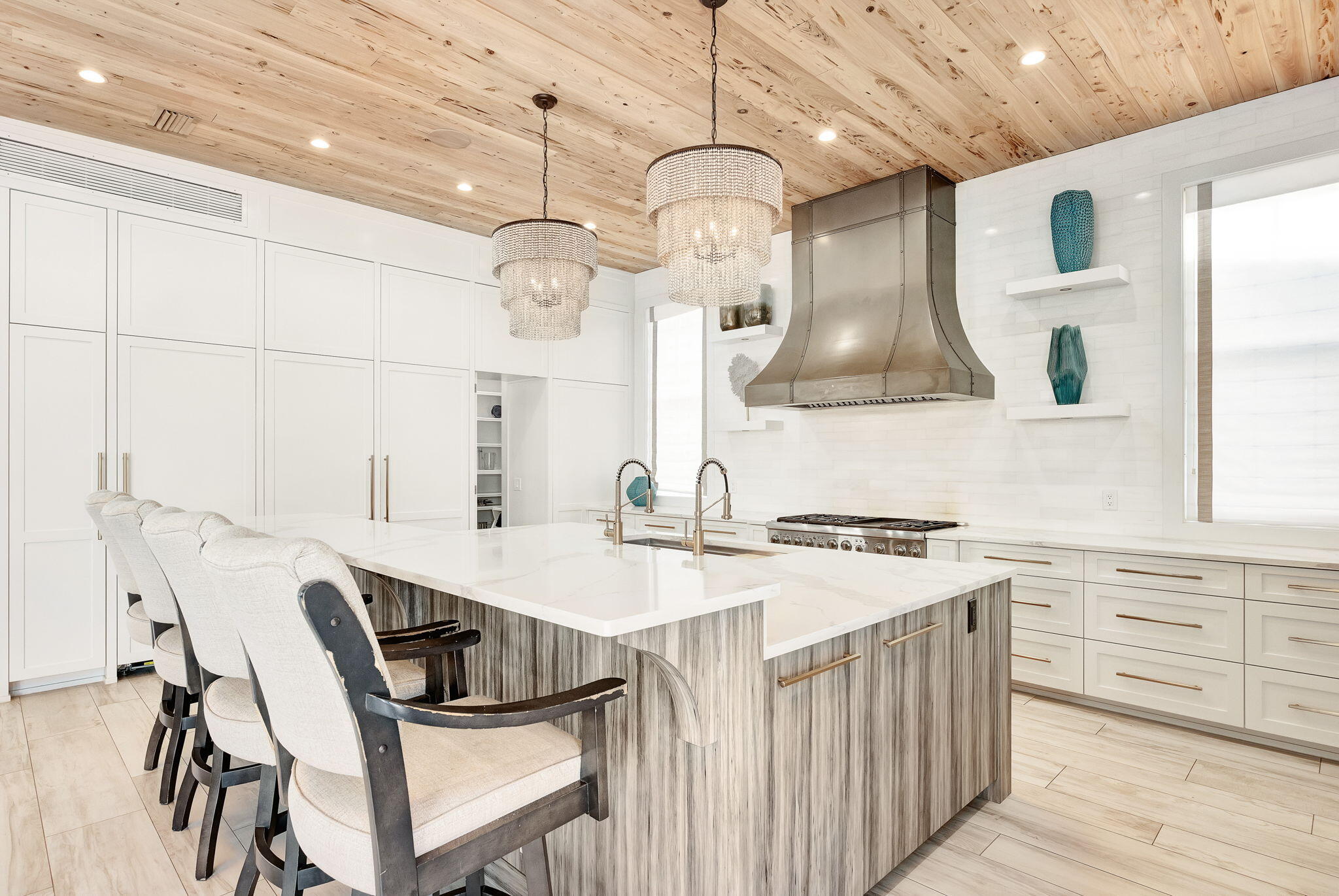 80 Hutchinson Street