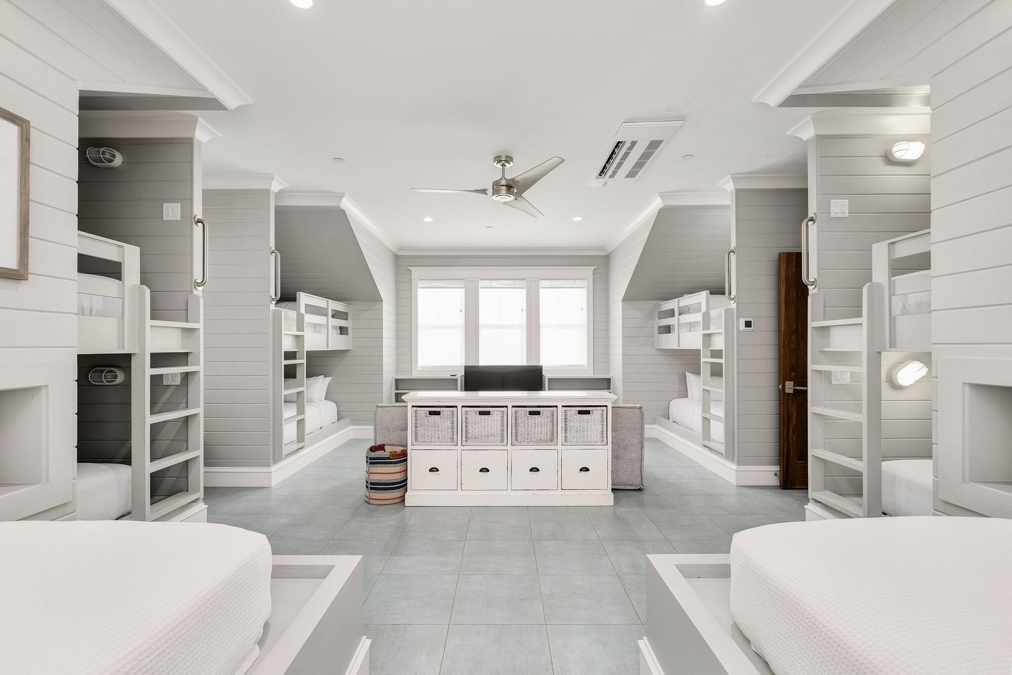 80 Hutchinson Street