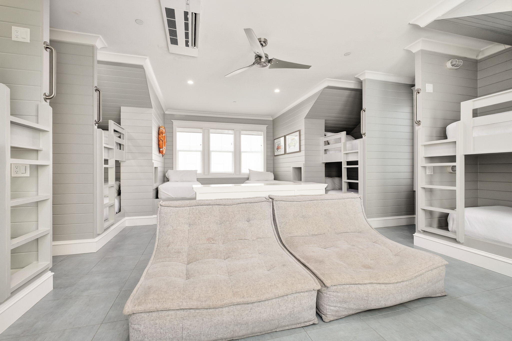 80 Hutchinson Street