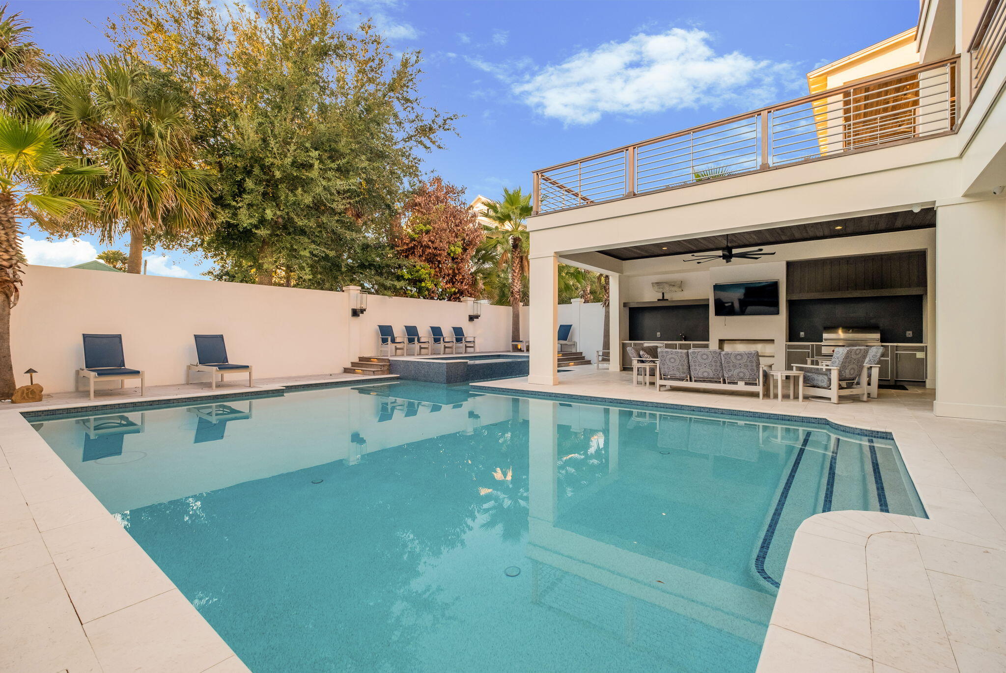 80 Hutchinson Street