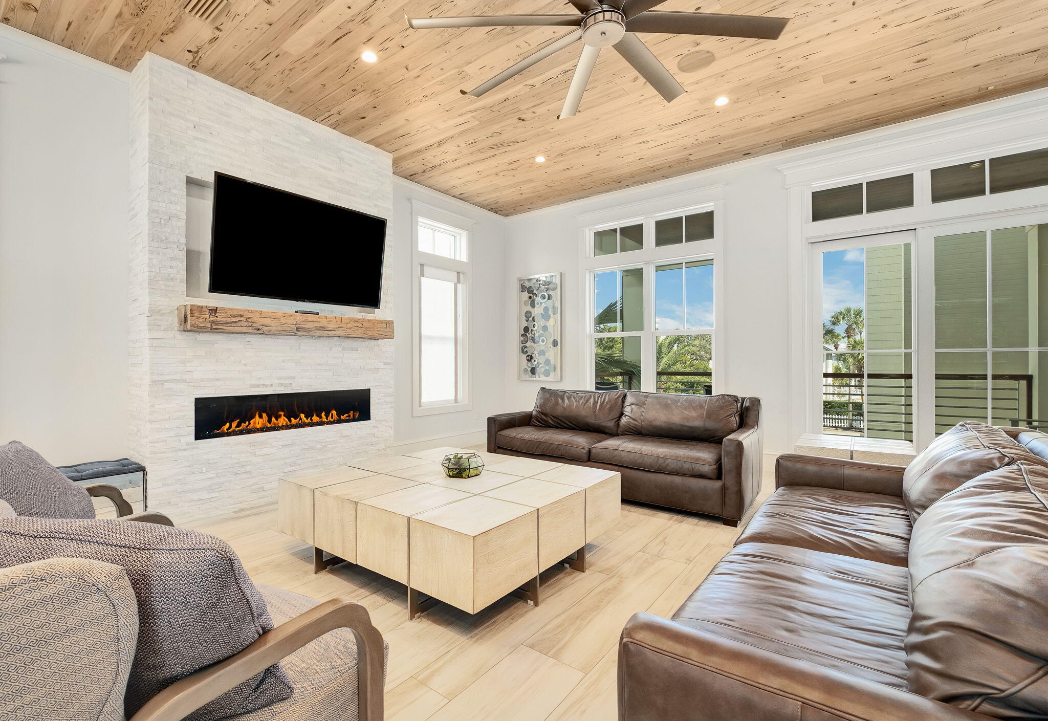 80 Hutchinson Street