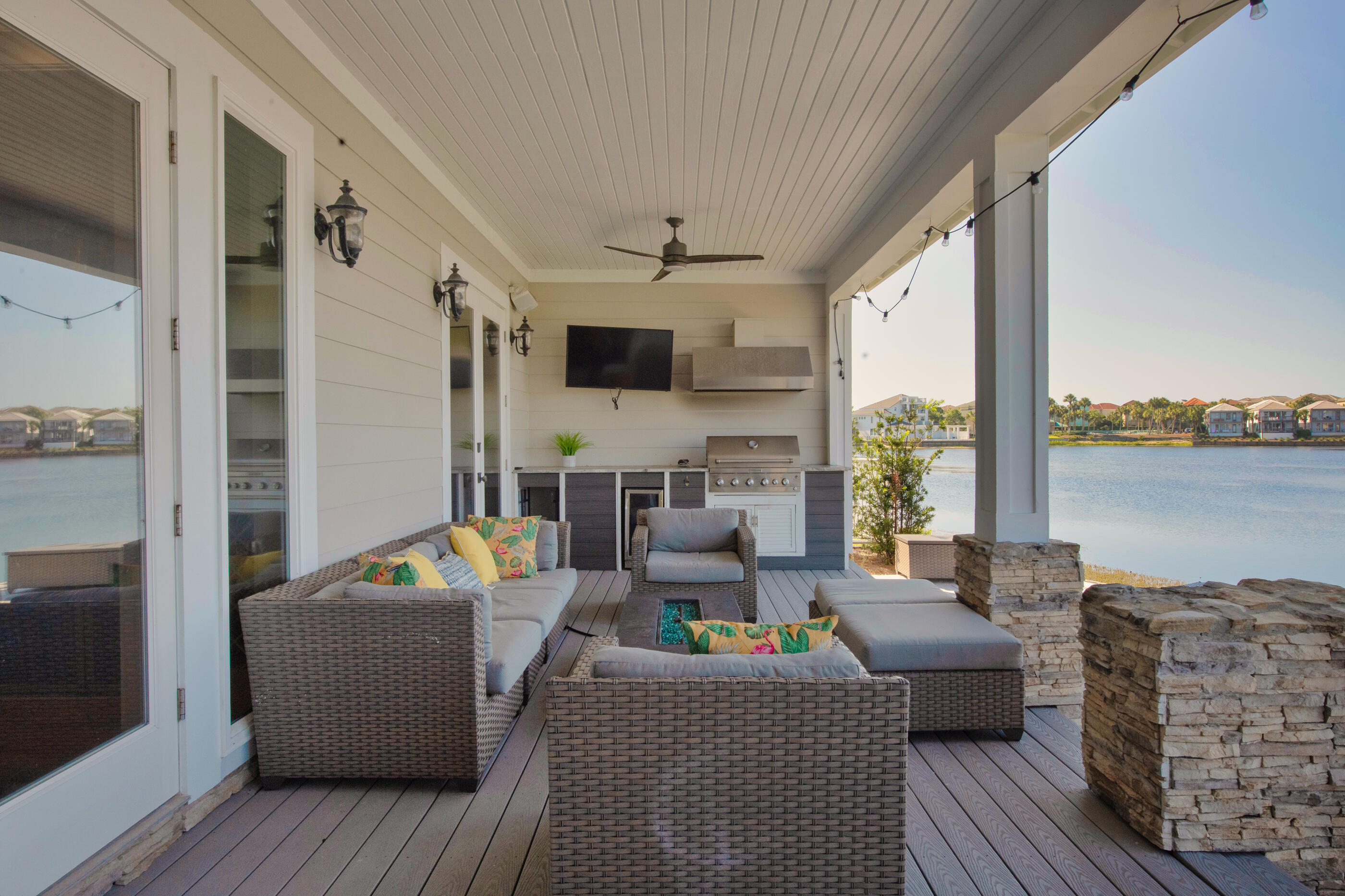 4728 Rendezvous Cove