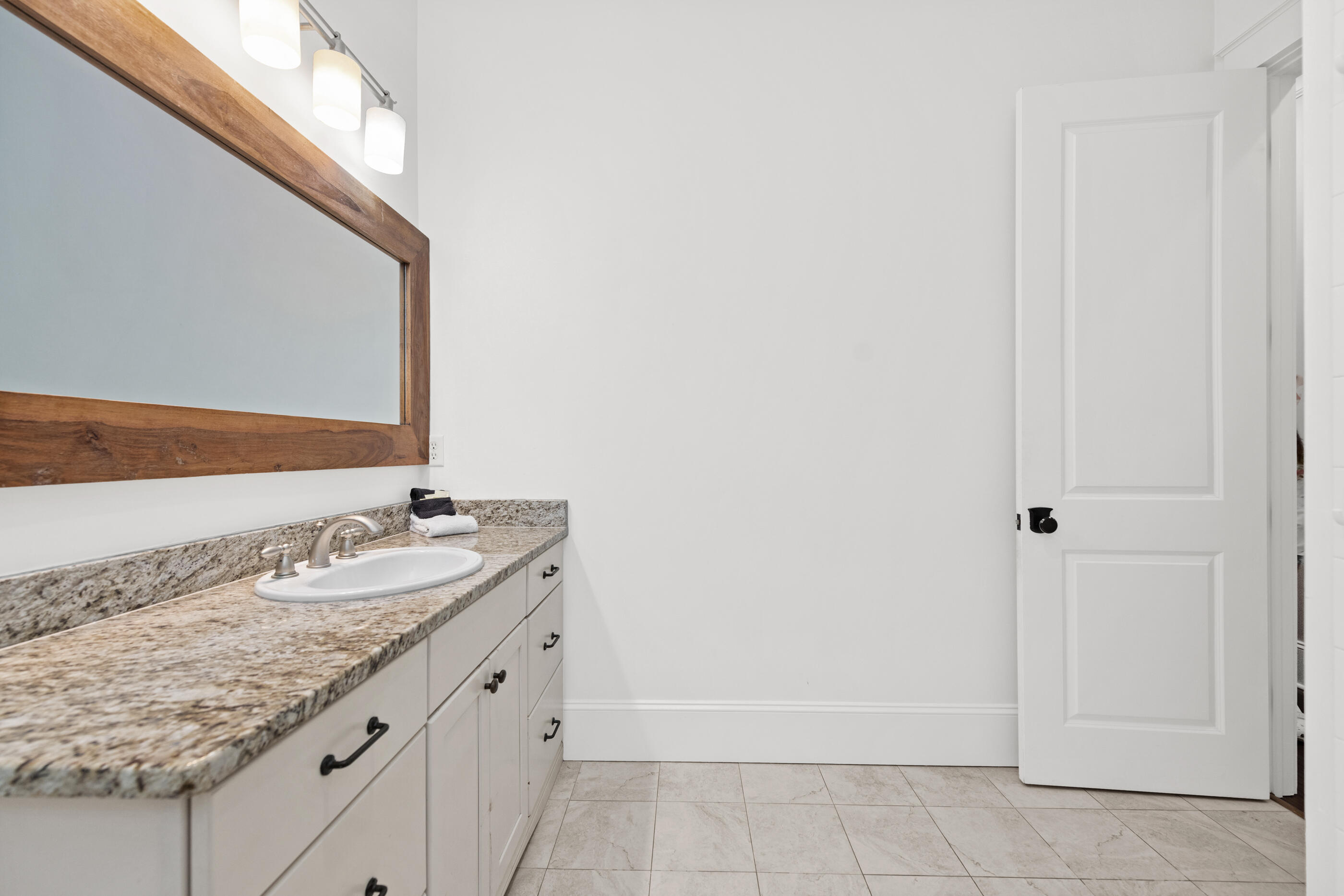 4728 Rendezvous Cove