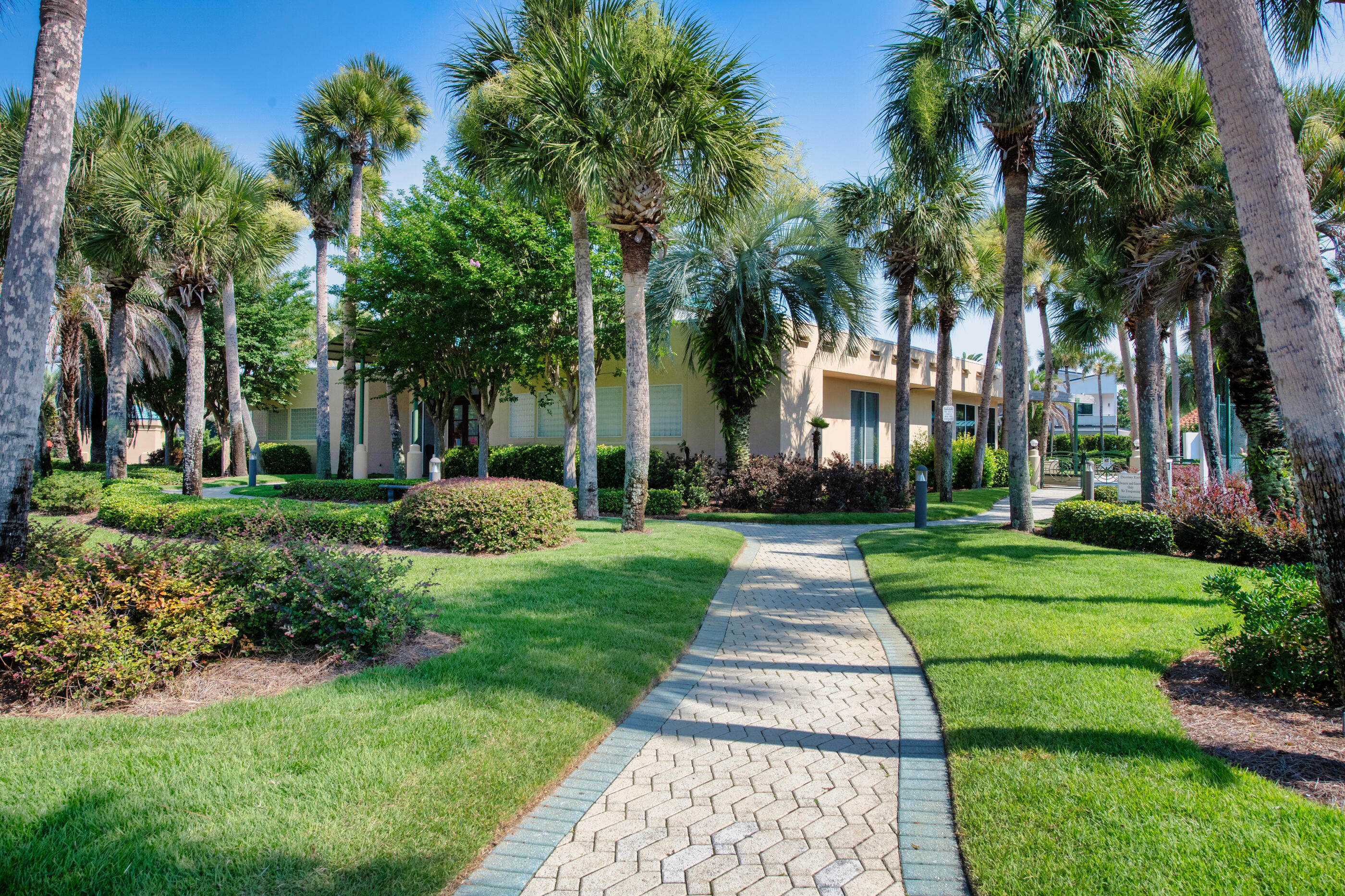 4728 Rendezvous Cove