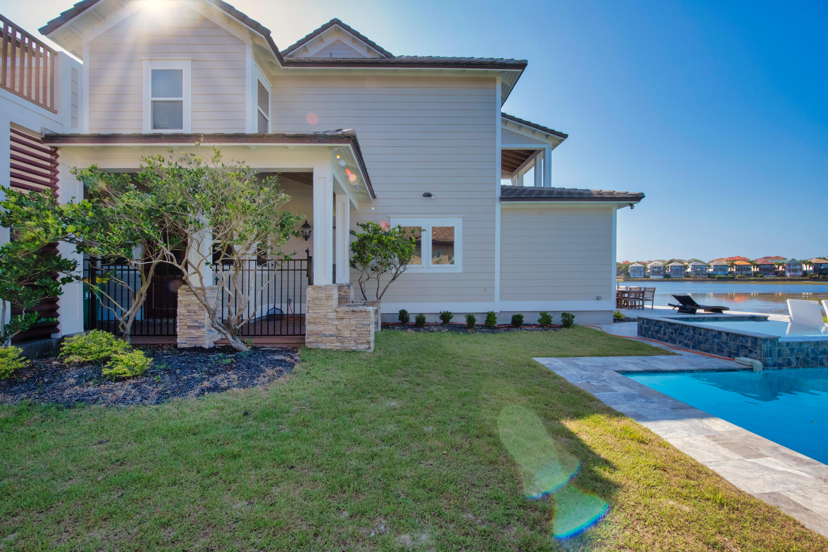 4728 Rendezvous Cove