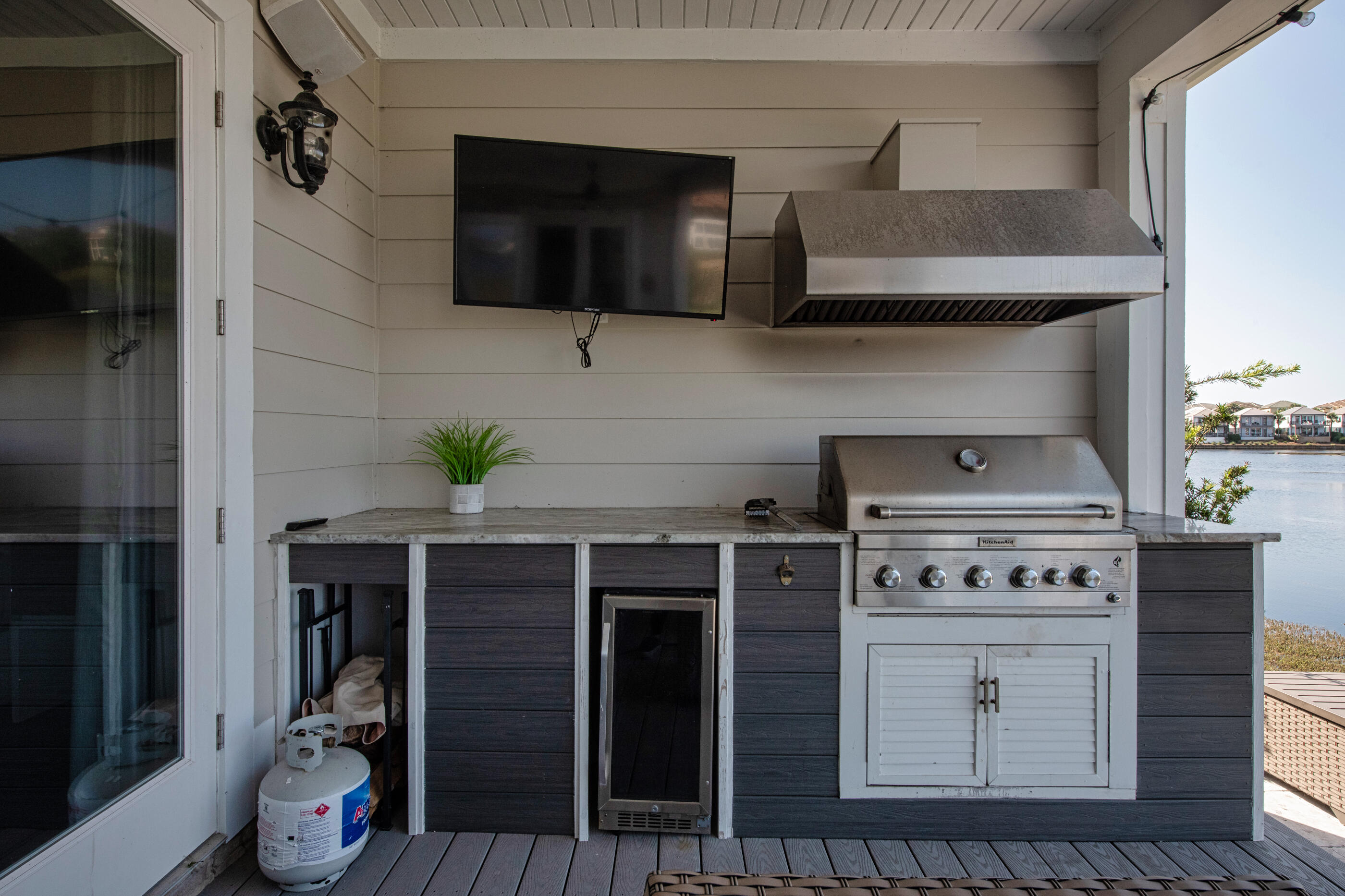 4728 Rendezvous Cove