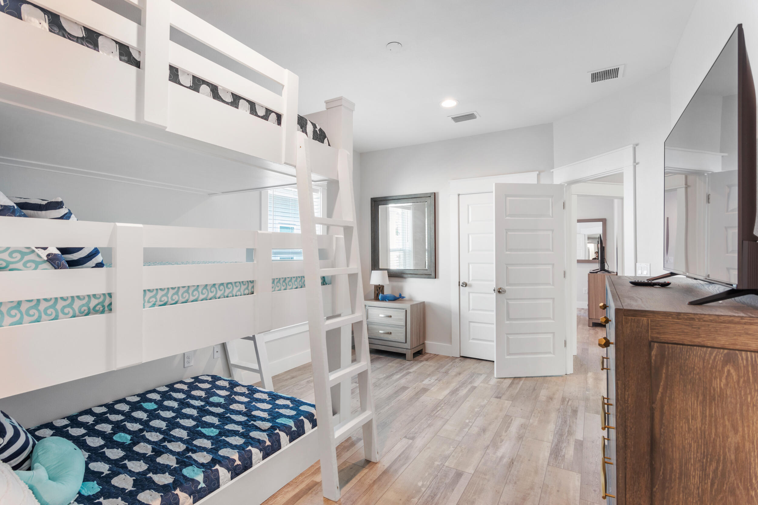 157 Charlotte Avenue