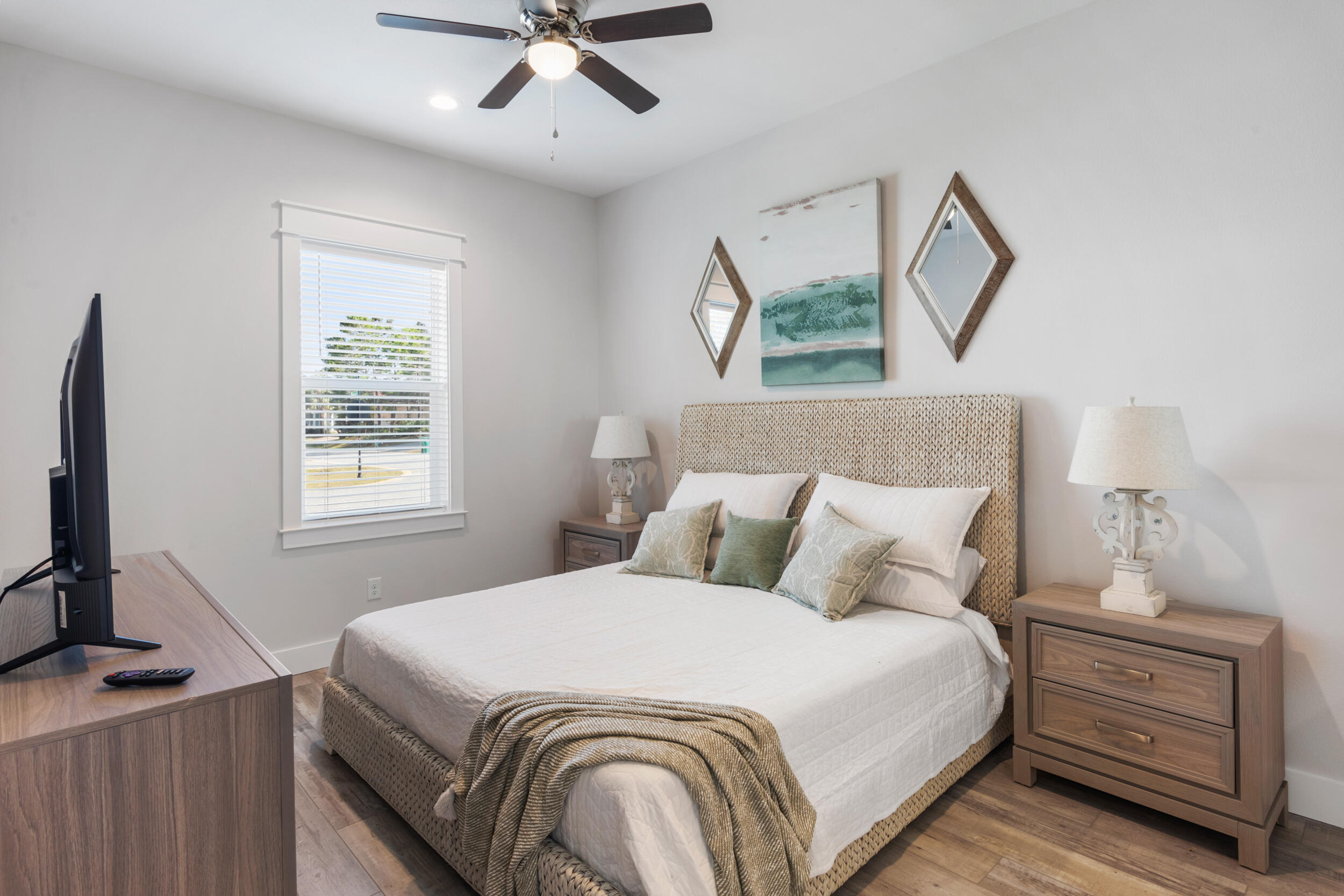 157 Charlotte Avenue