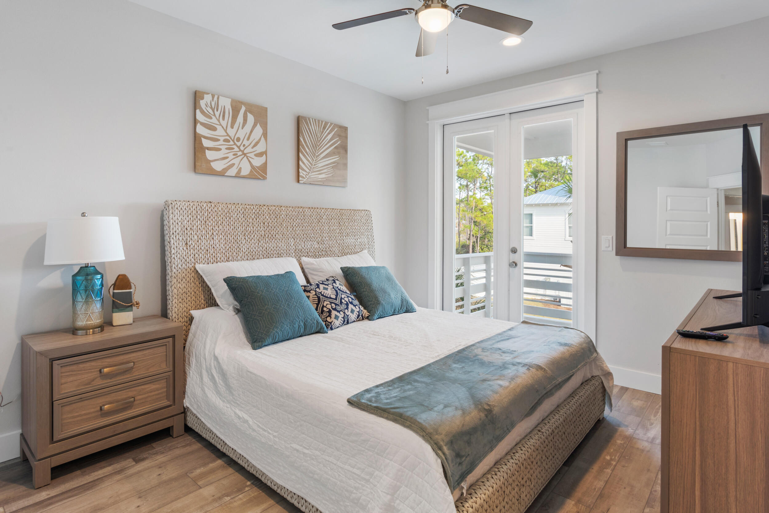 157 Charlotte Avenue