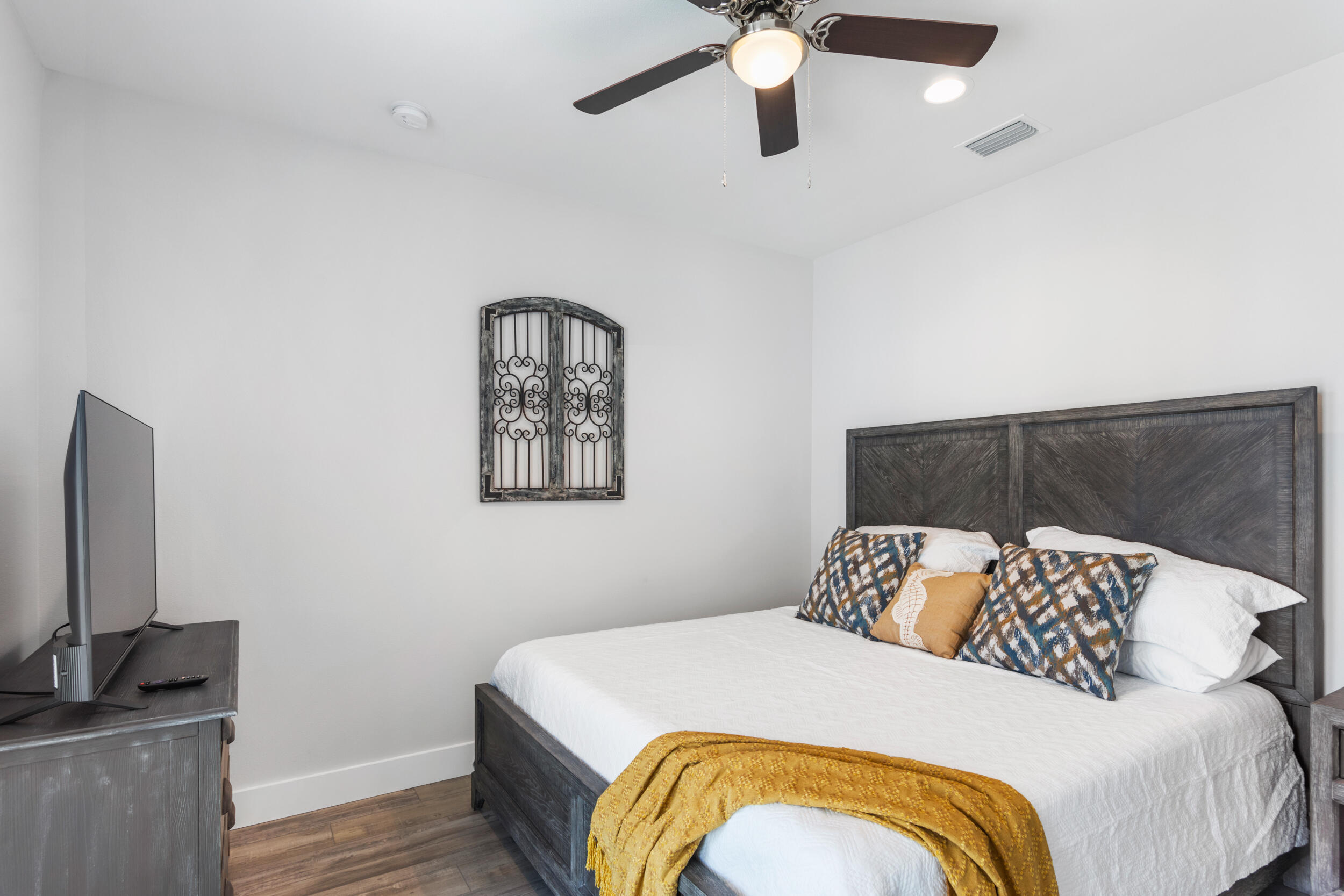 157 Charlotte Avenue