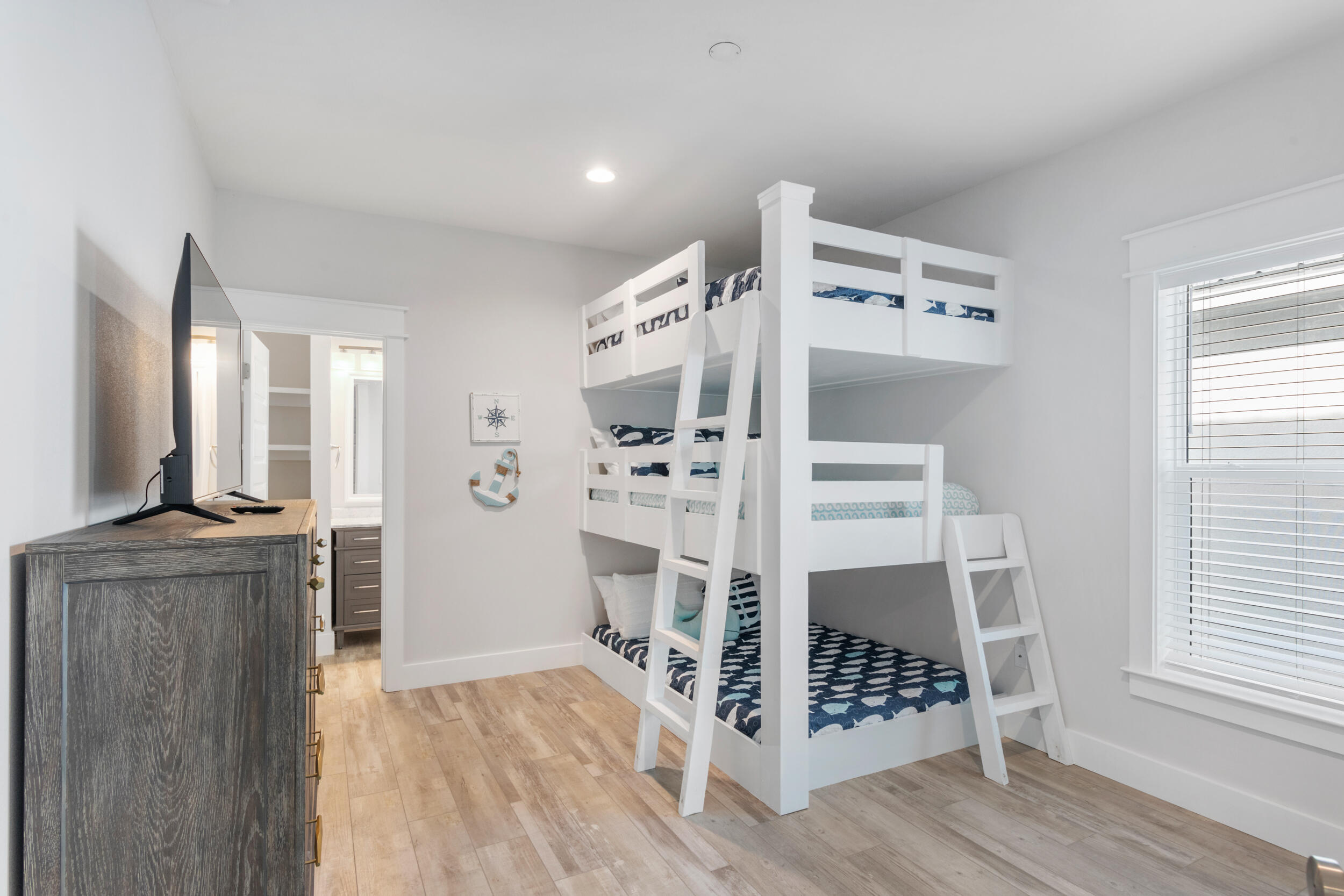 157 Charlotte Avenue