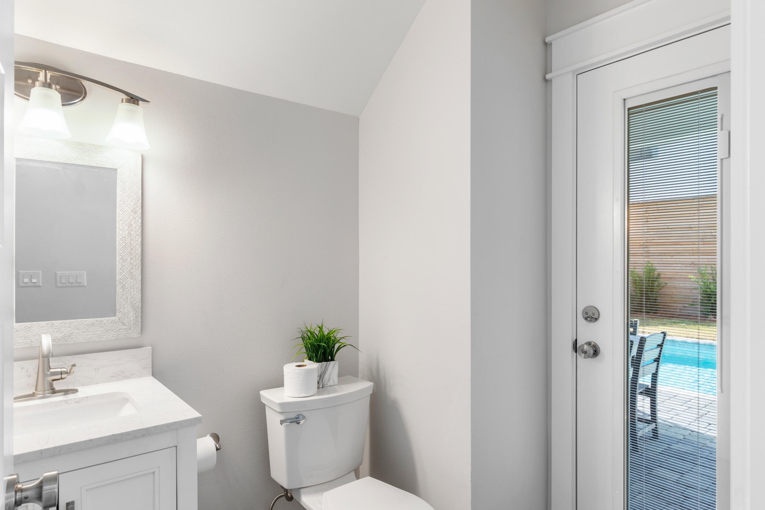 157 Charlotte Avenue