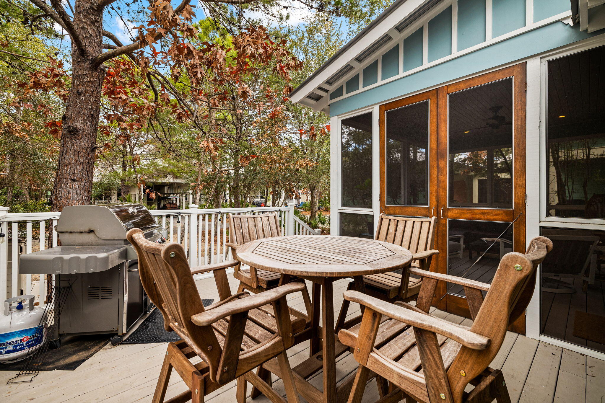 1261 Western Lake Drive