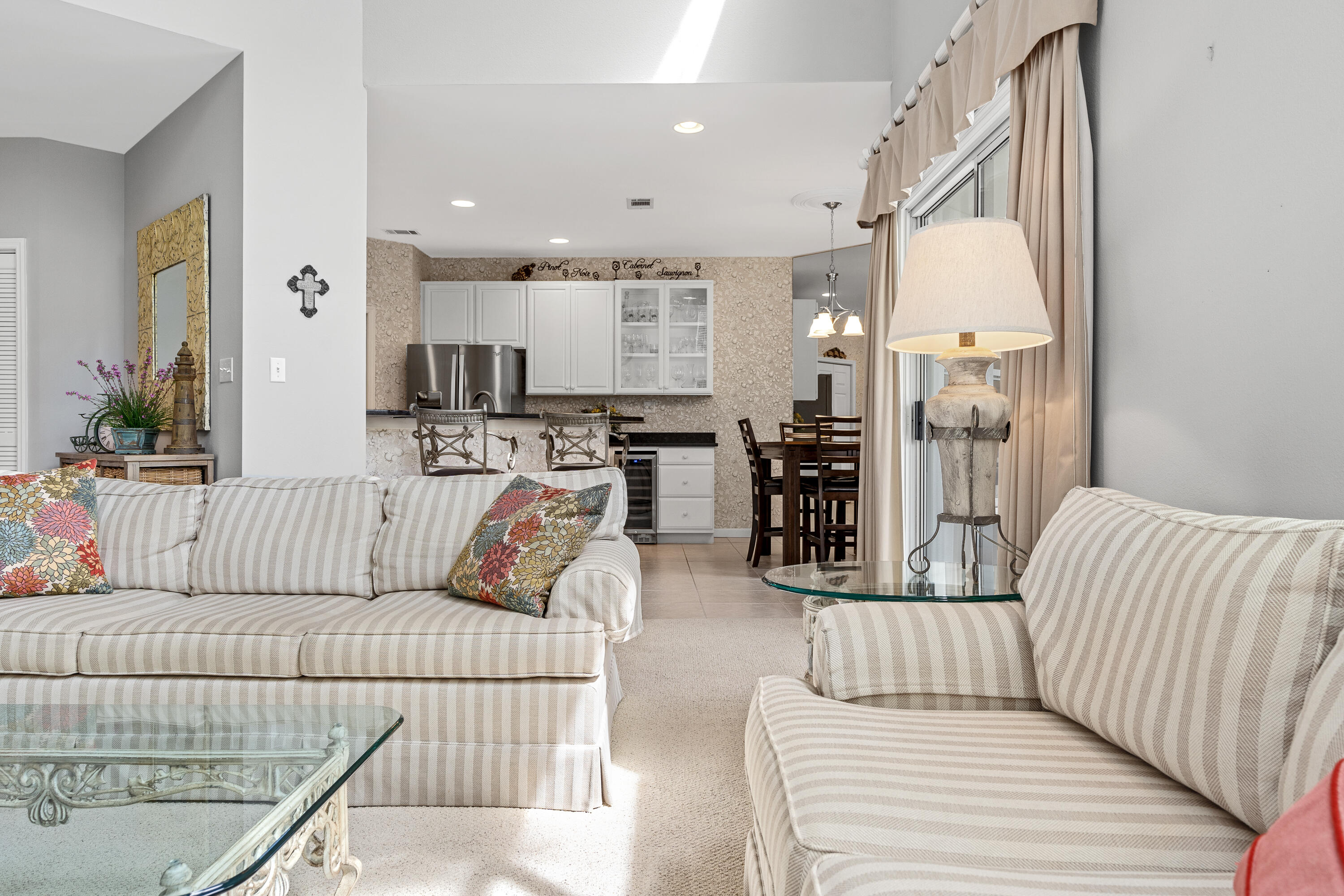 985 Northshore Drive, 985