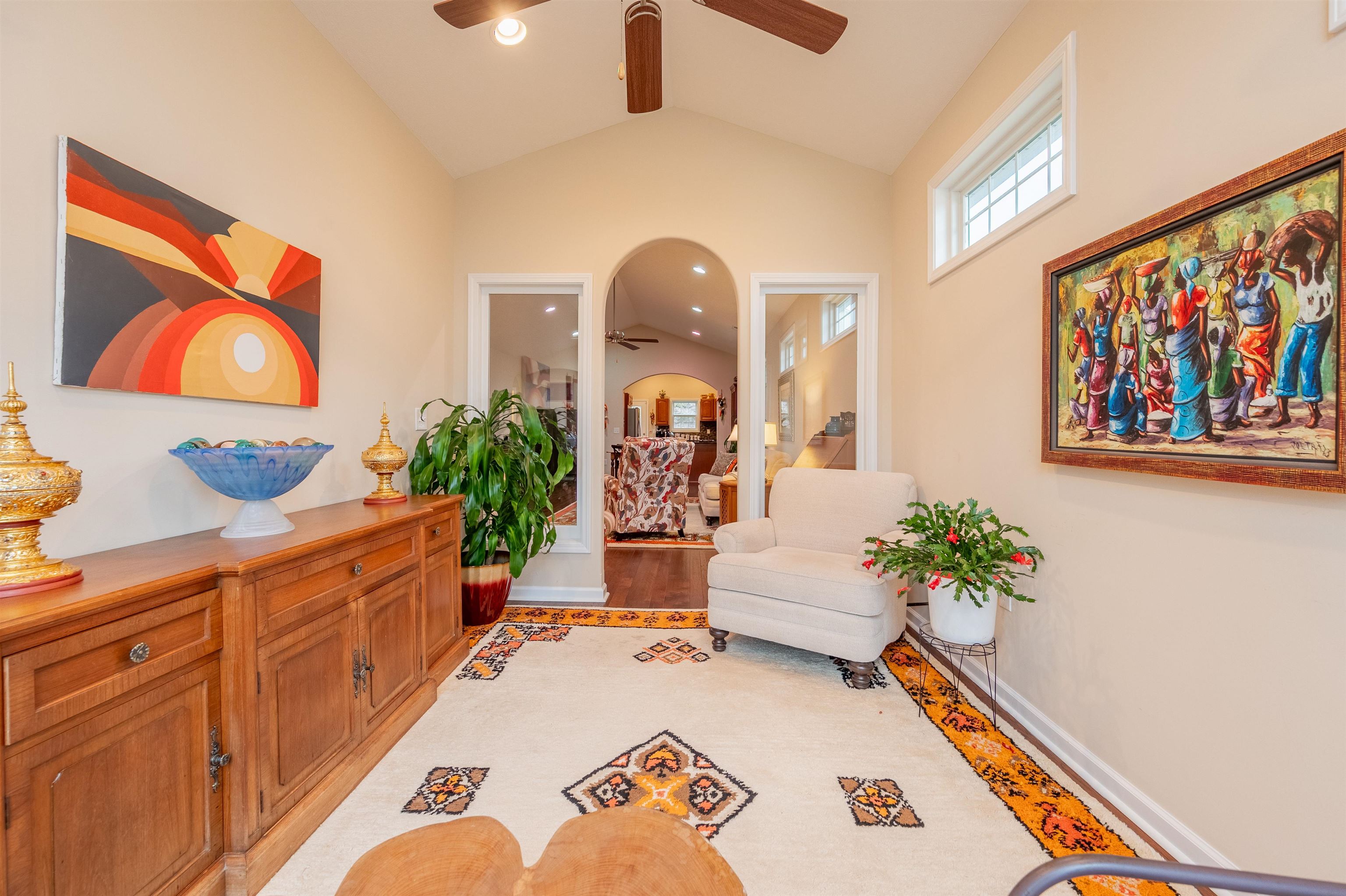 70 GAVINS Court NW