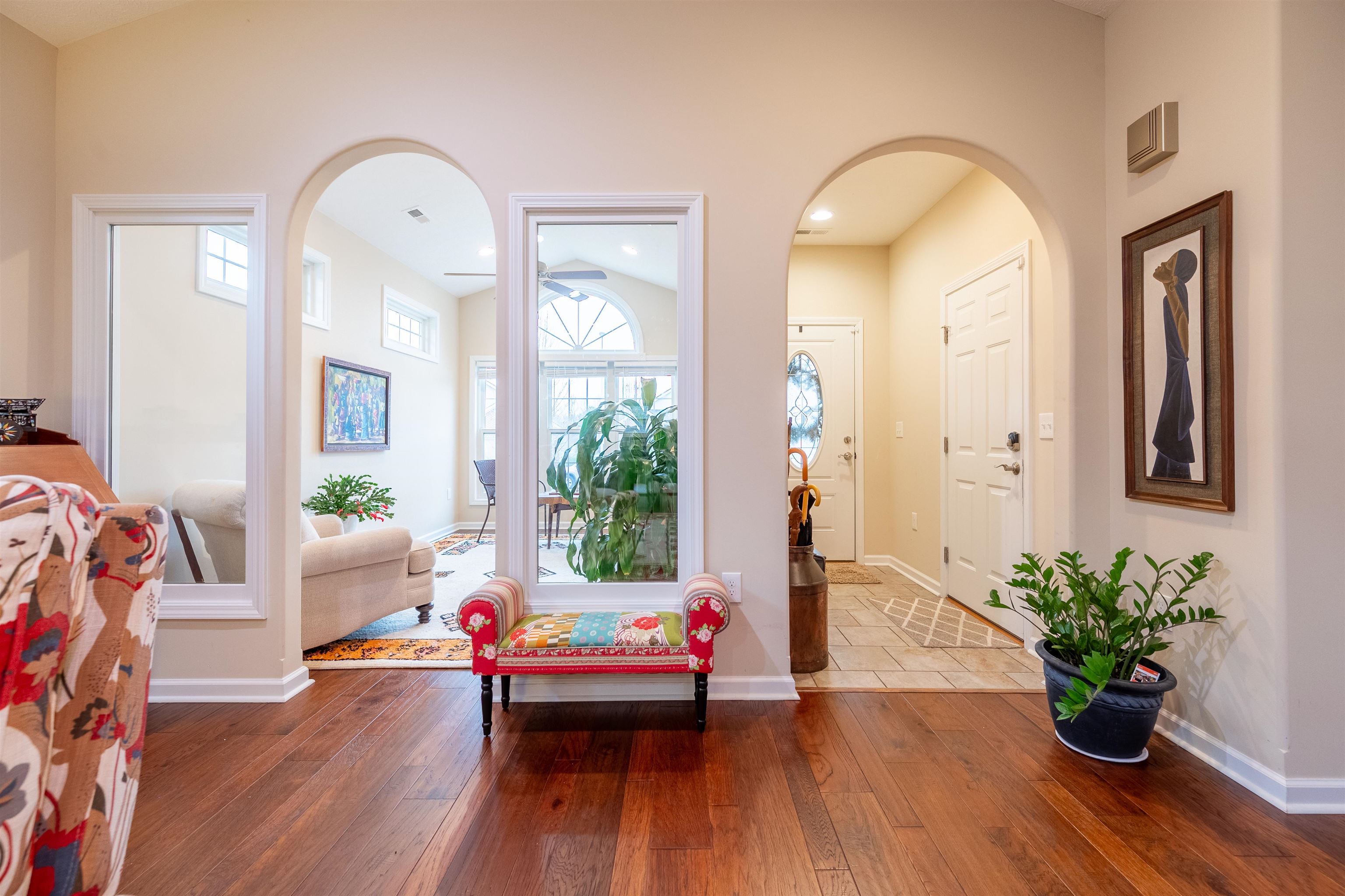 70 GAVINS Court NW