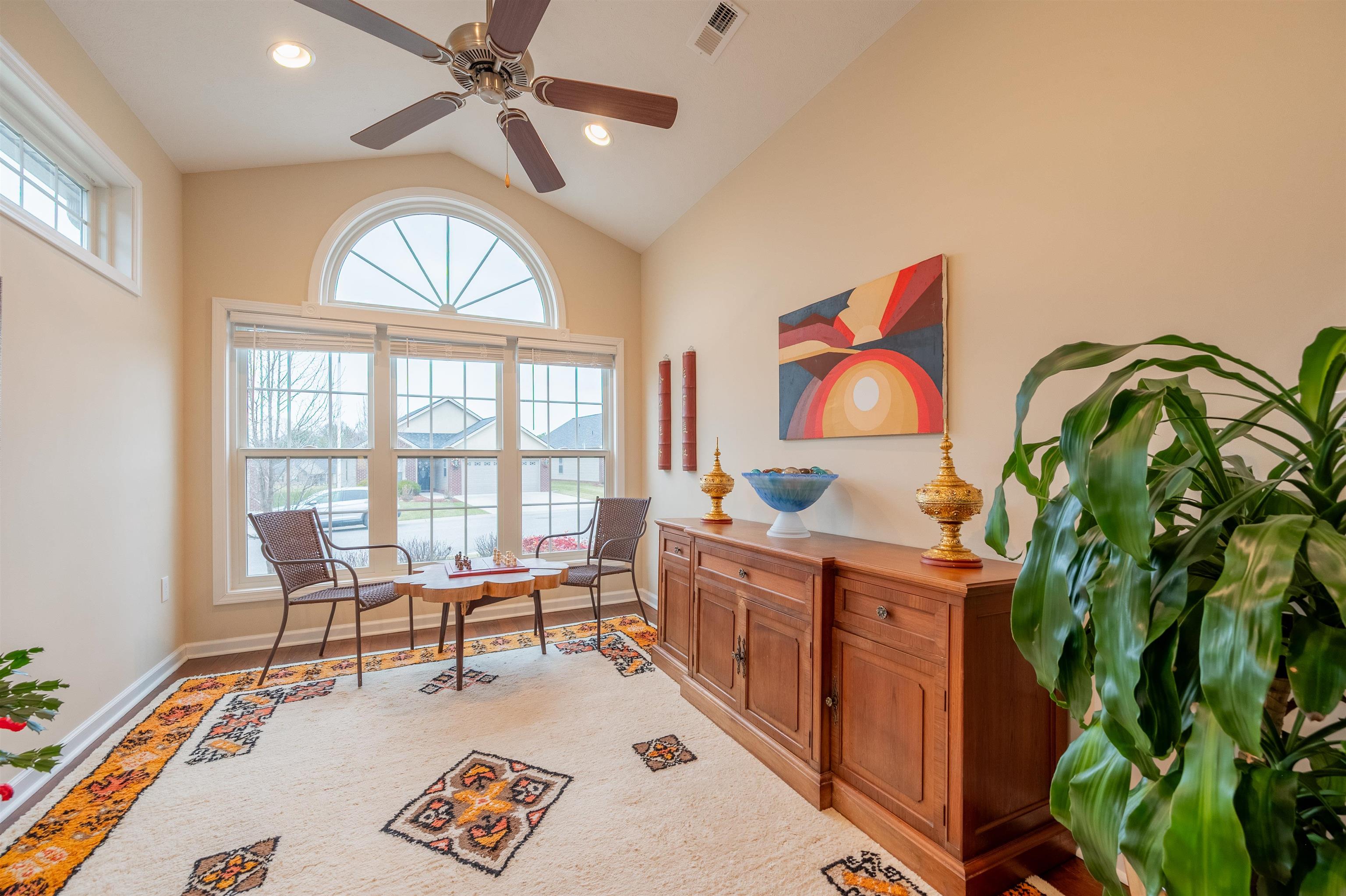 70 GAVINS Court NW