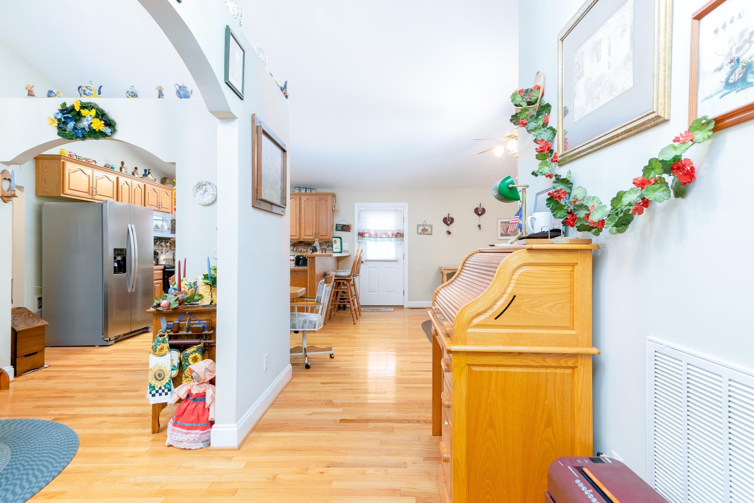 8498 Goodview Road