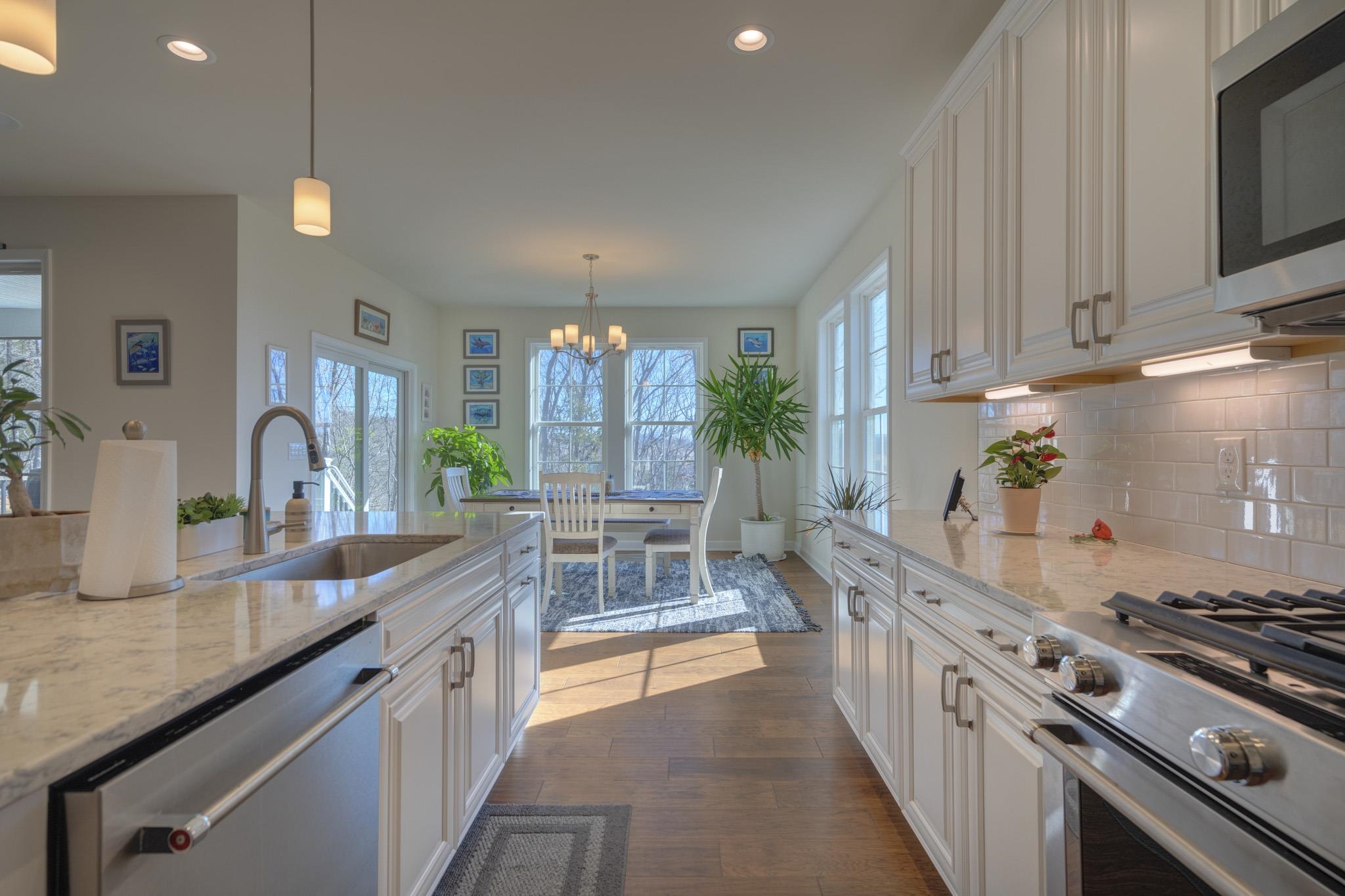 124 KINLOCH Drive