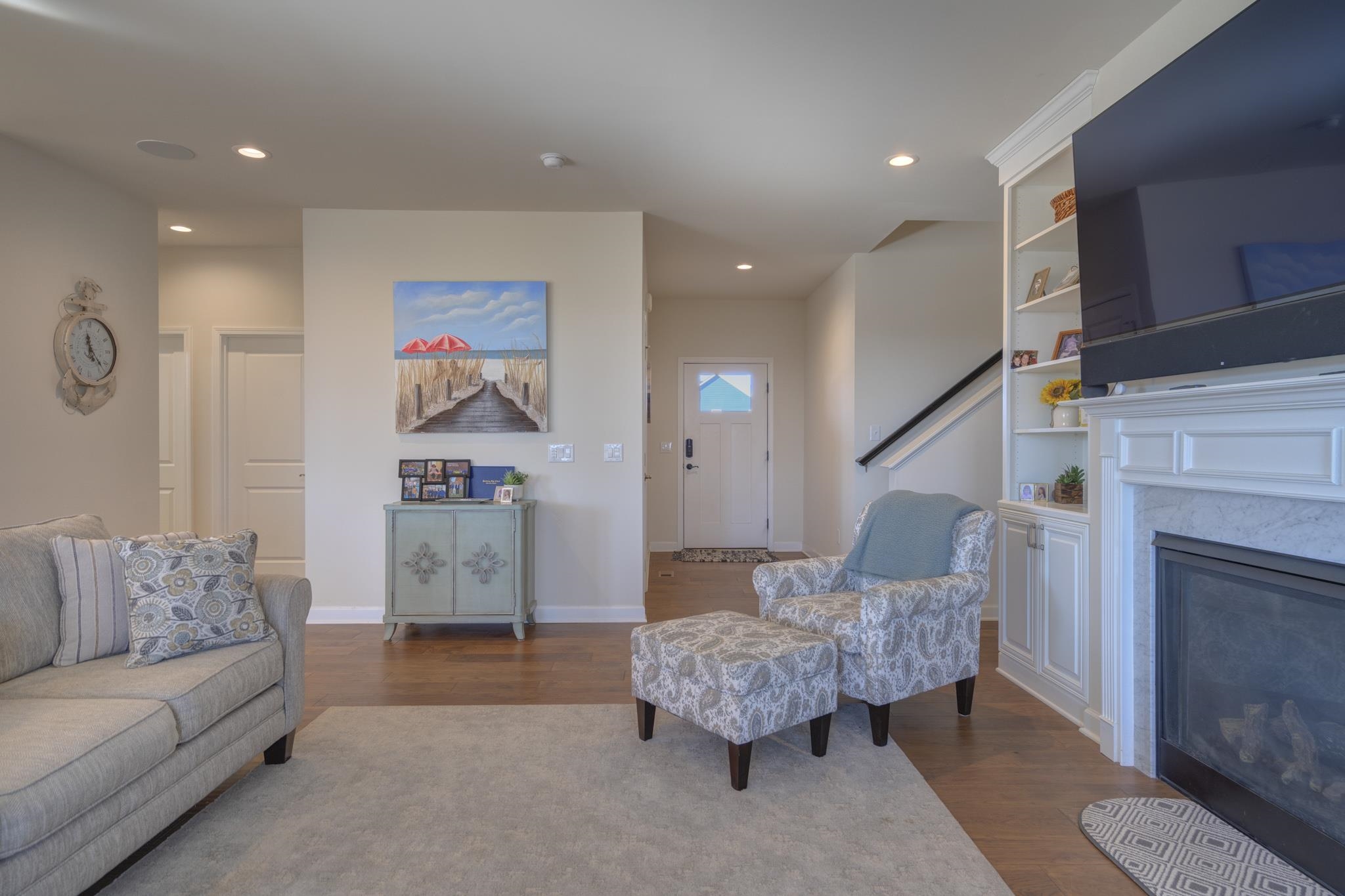 124 KINLOCH Drive