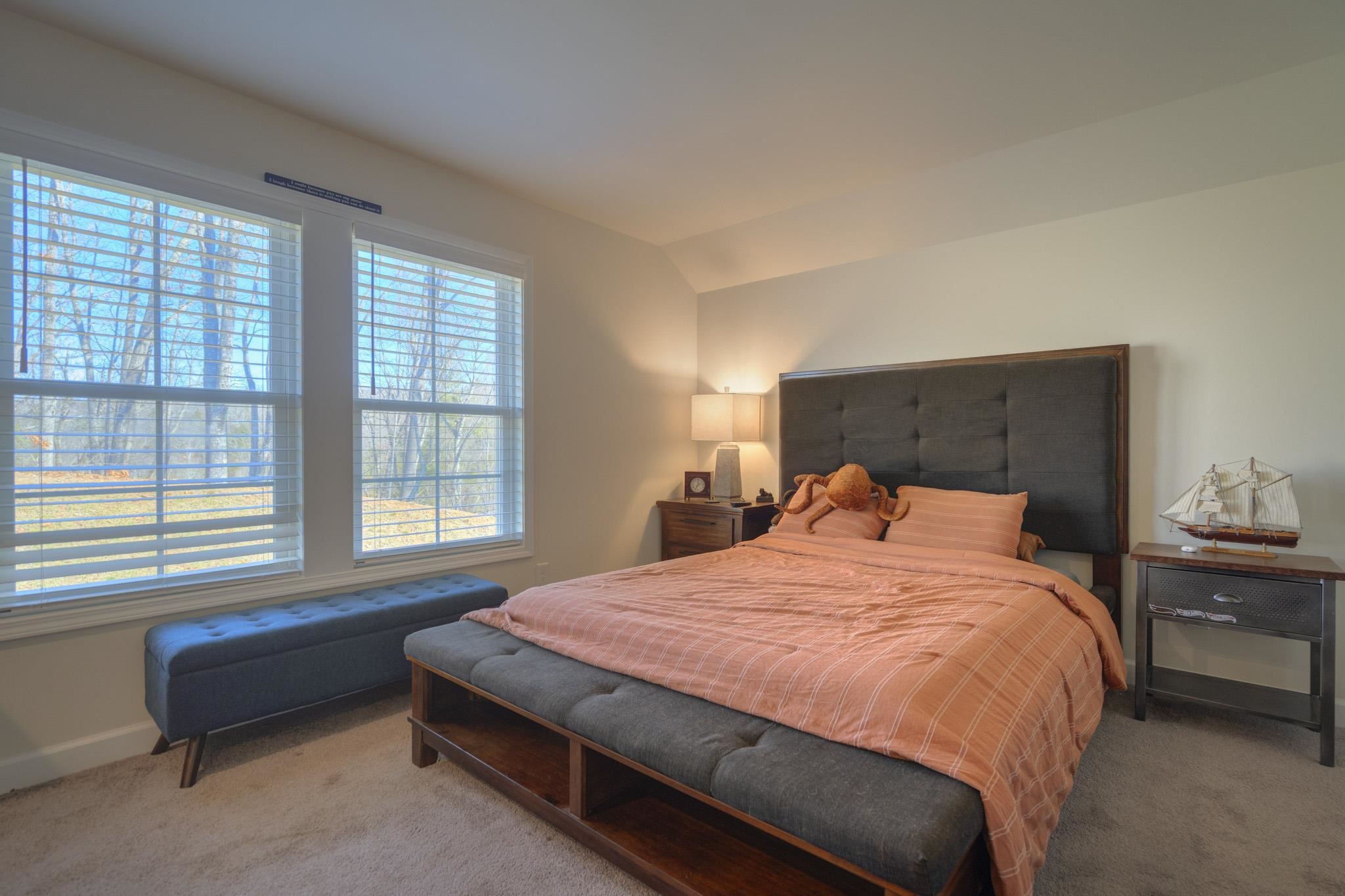 124 KINLOCH Drive