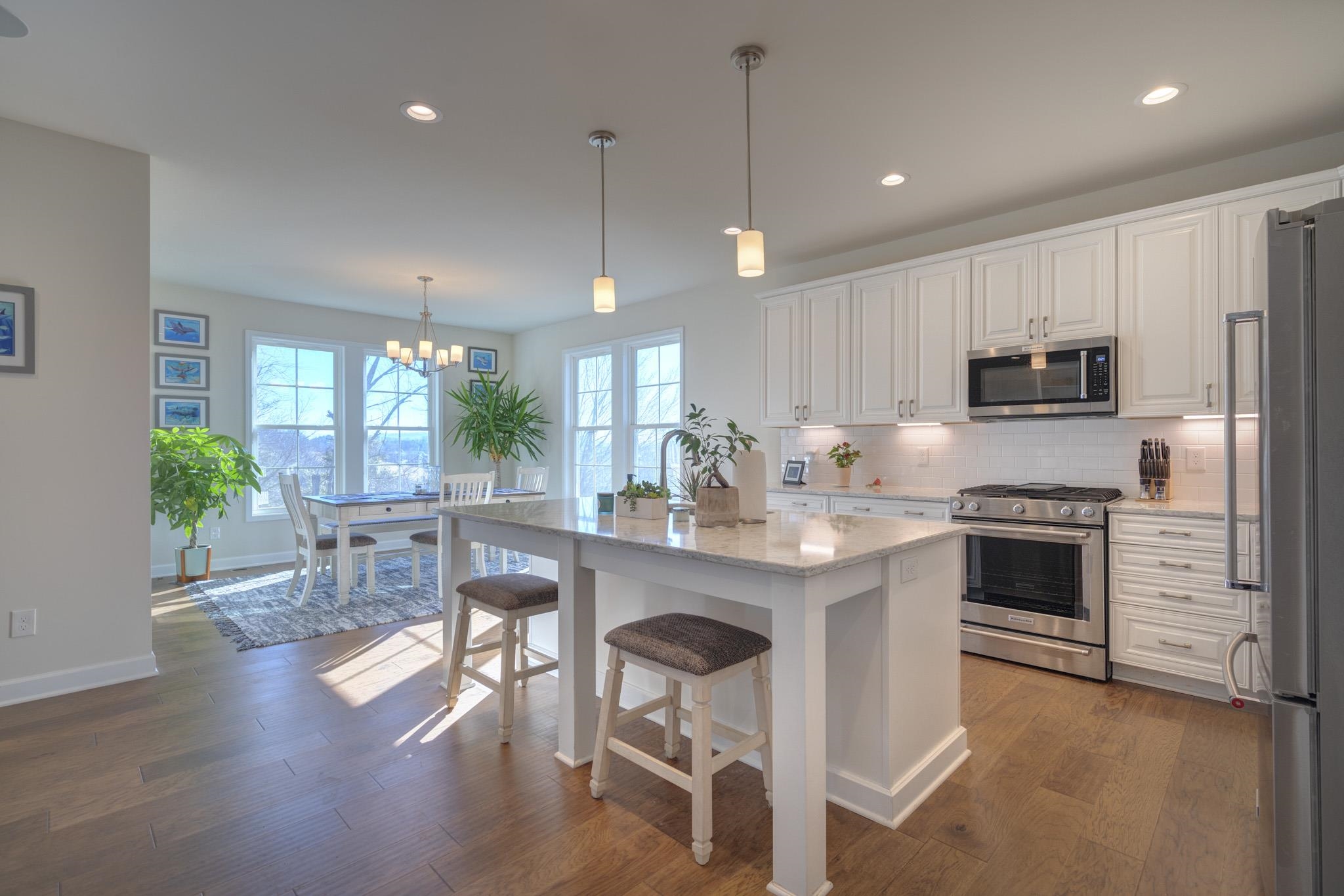 124 KINLOCH Drive
