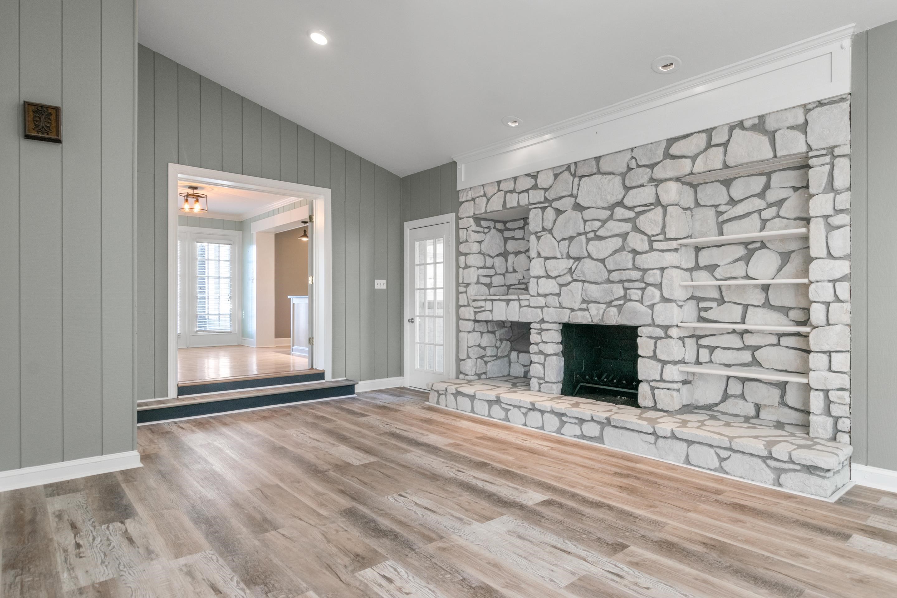 390 N 18th Street