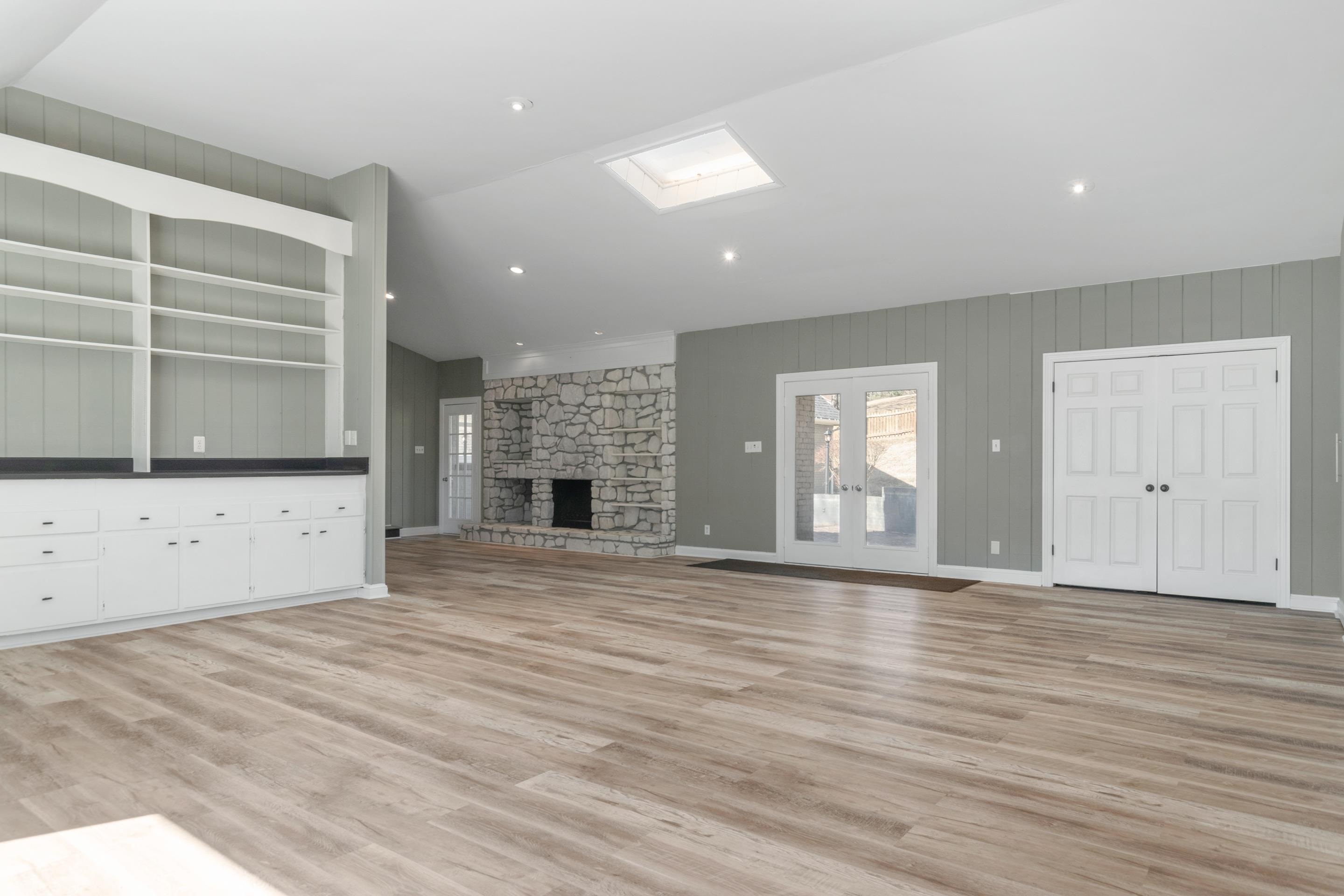 390 N 18th Street