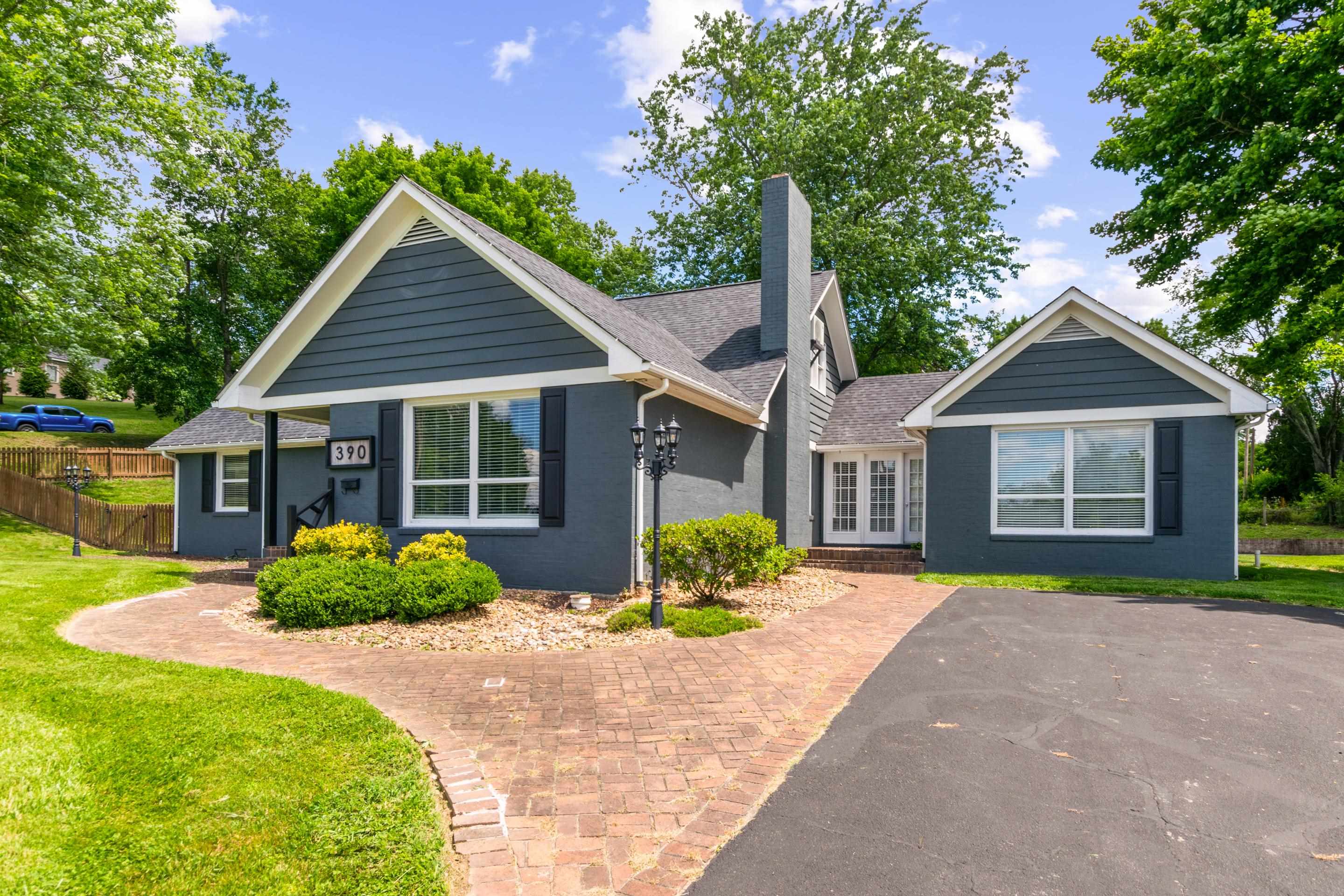390 N 18th Street