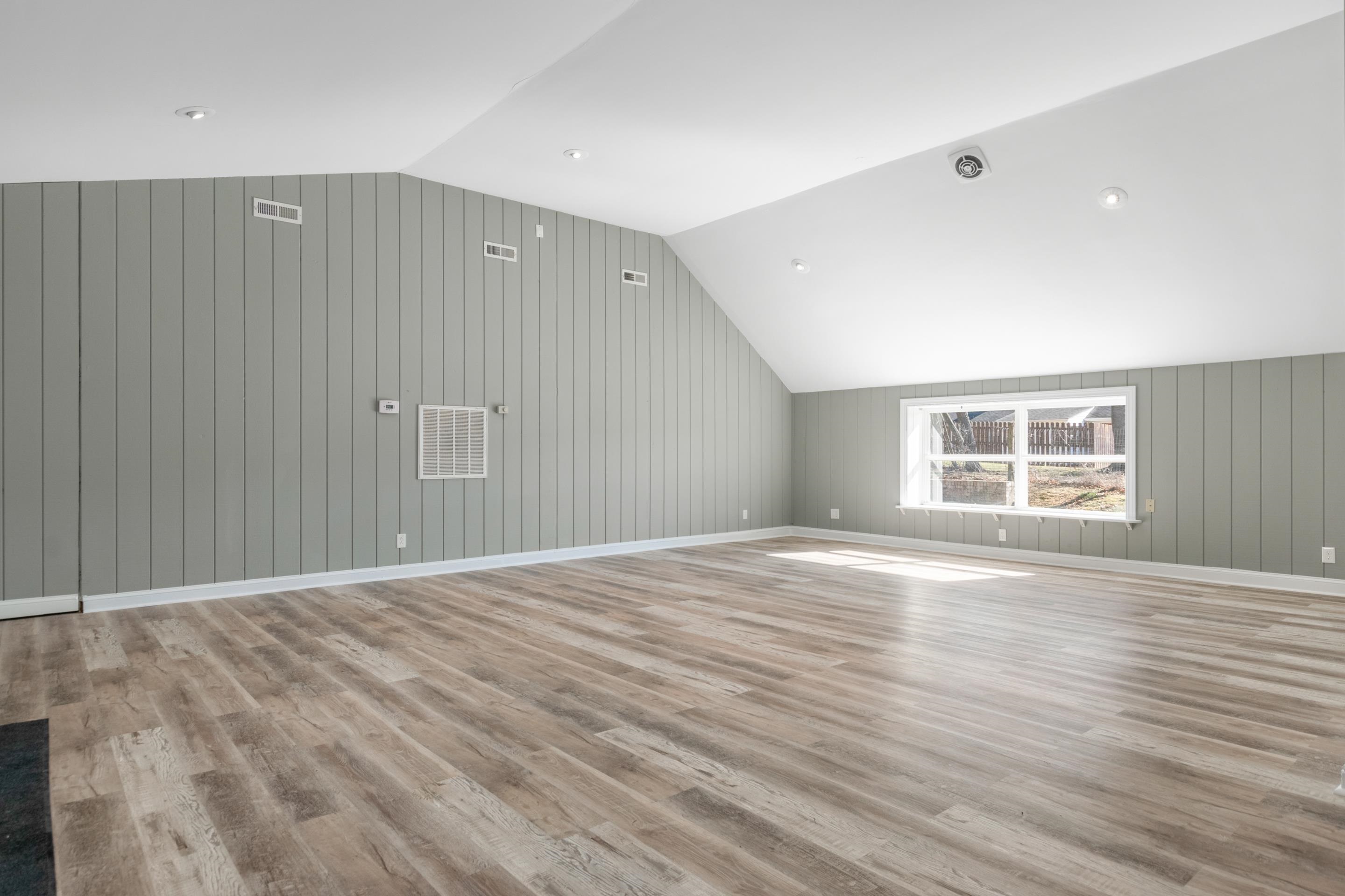 390 N 18th Street