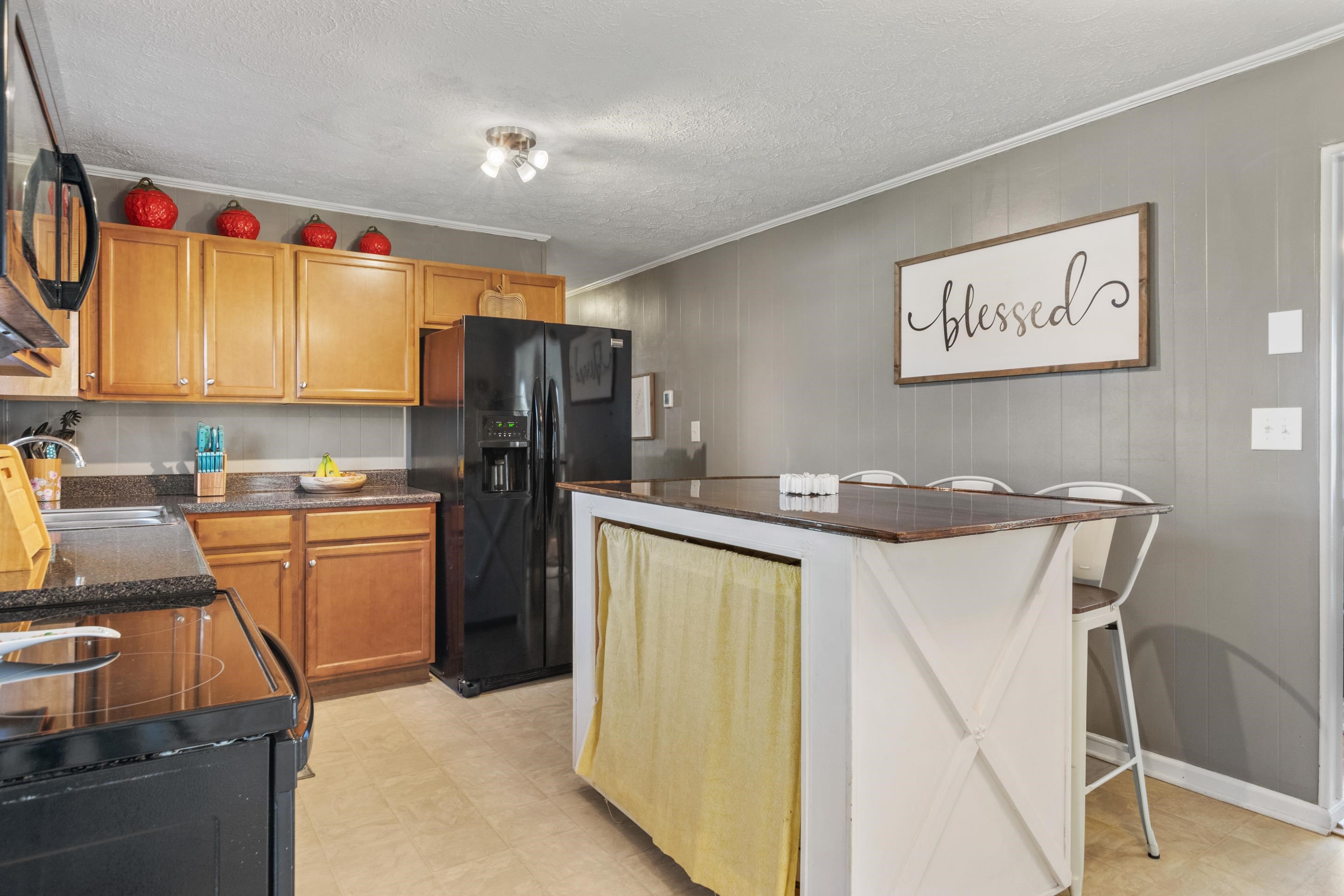 5709 Alum Spring Rd Road