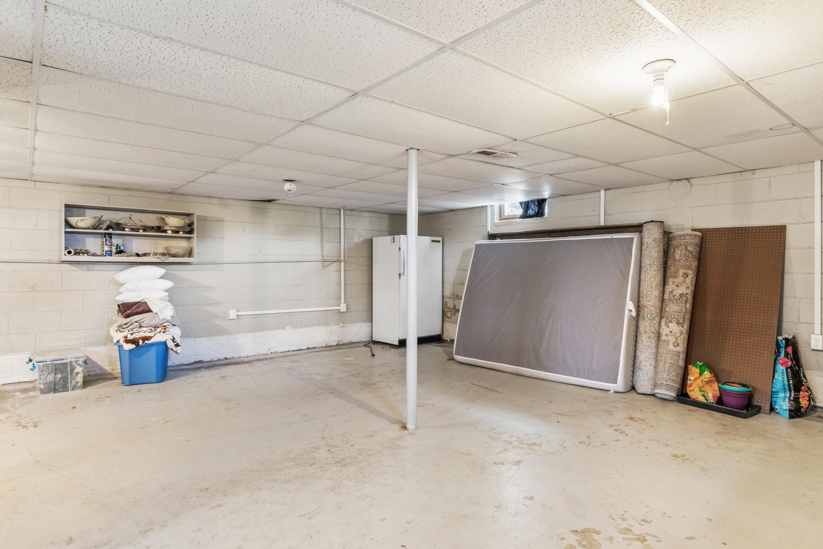 5709 Alum Spring Rd Road