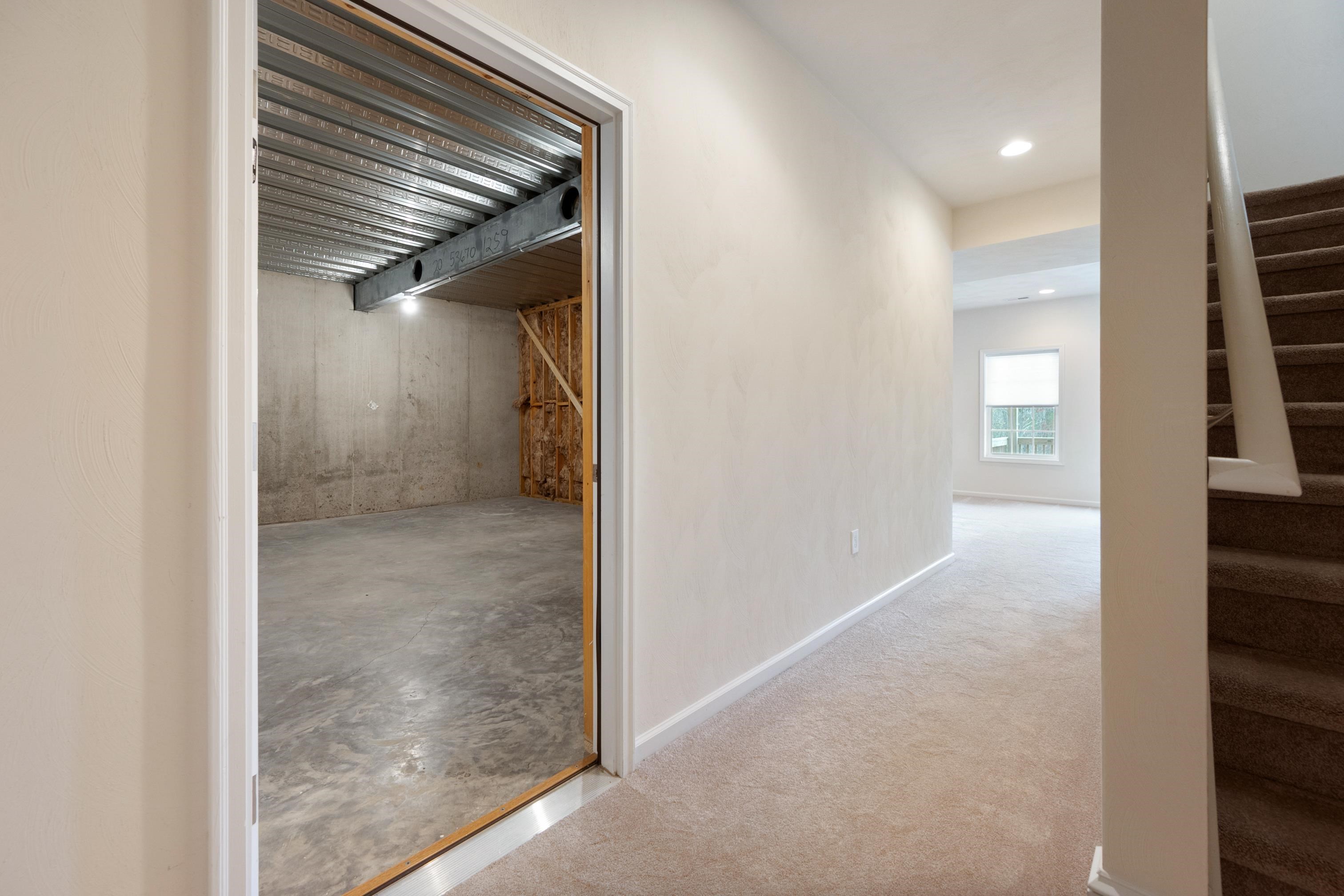 1140 CROSSCREEK Drive
